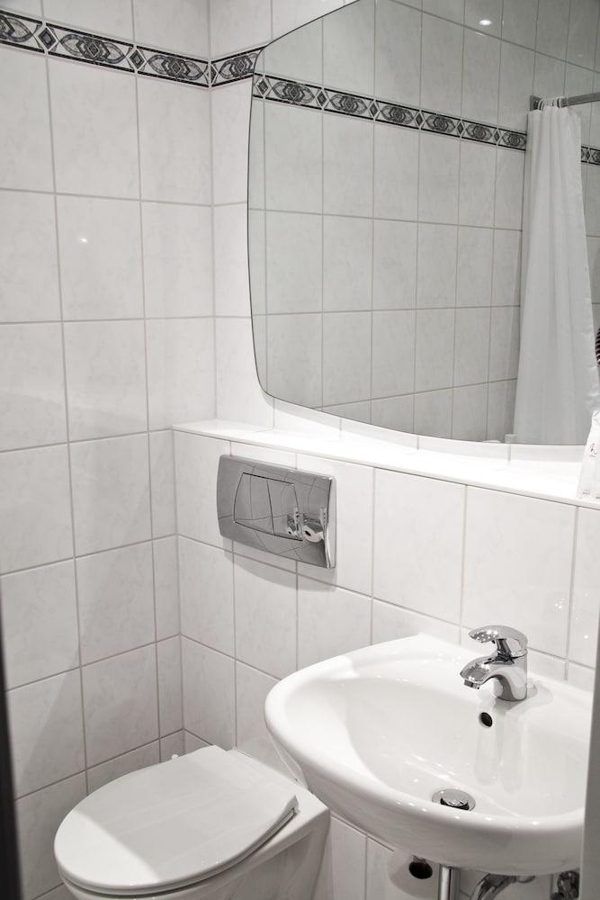 Hotel Adler Hotel Frankfurt