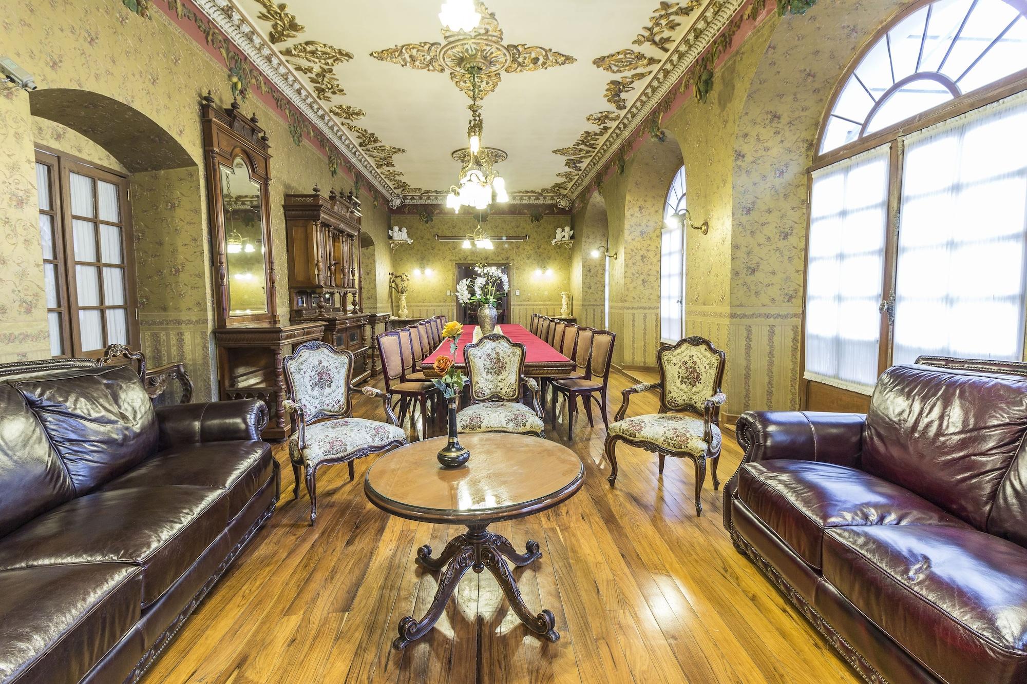 Sala de Reuniones Capital Plaza Hotel