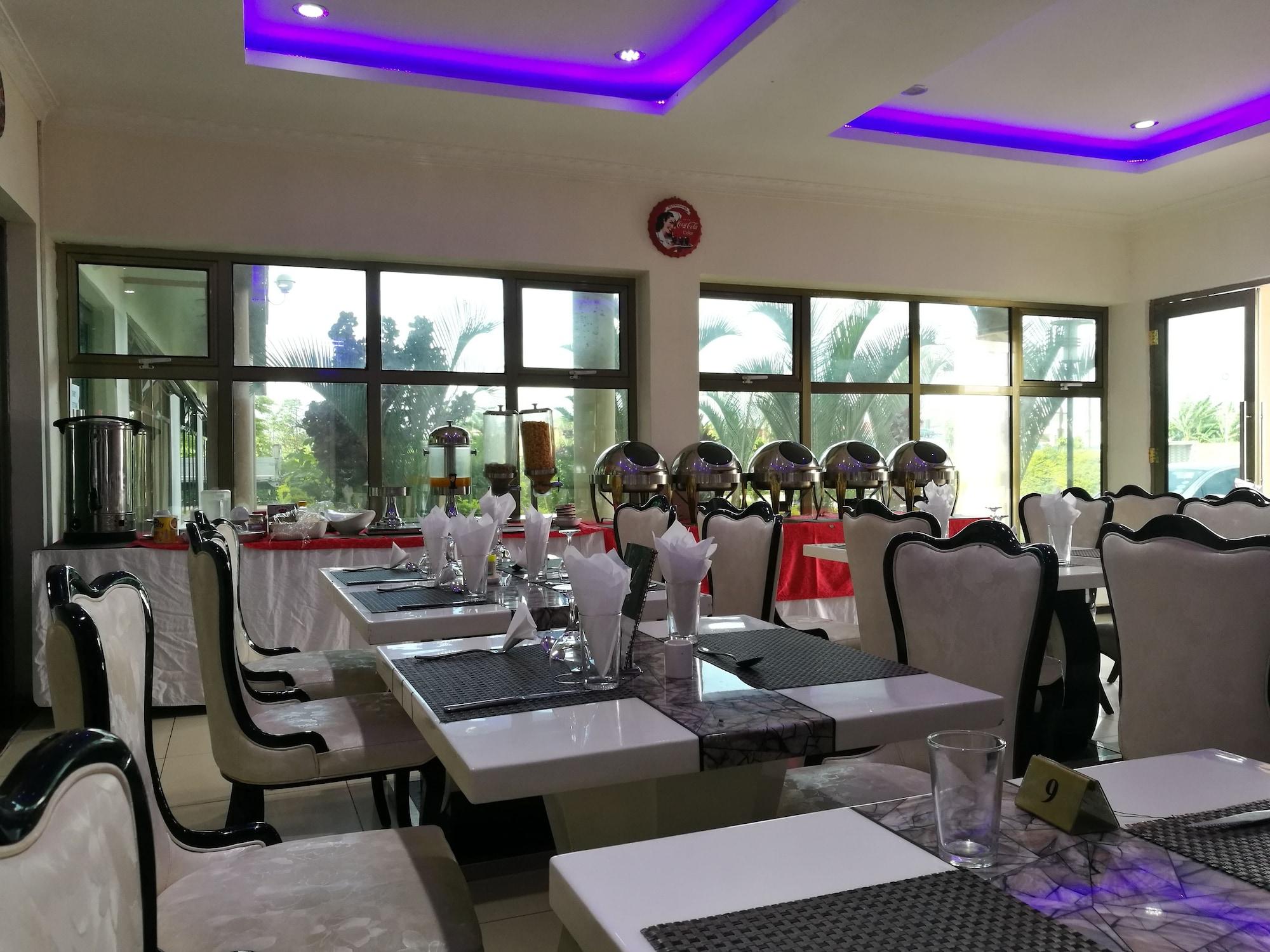 Restaurant Golden Zambezi Lodge