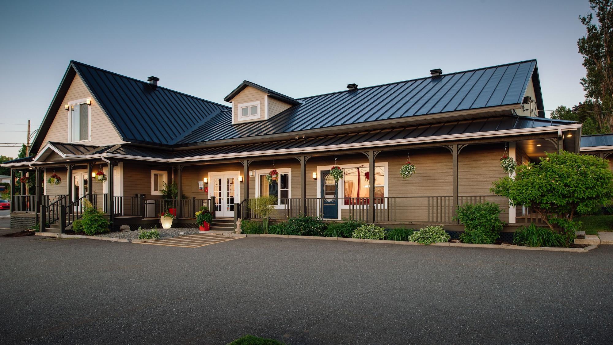 Varios Auberge Amérilys