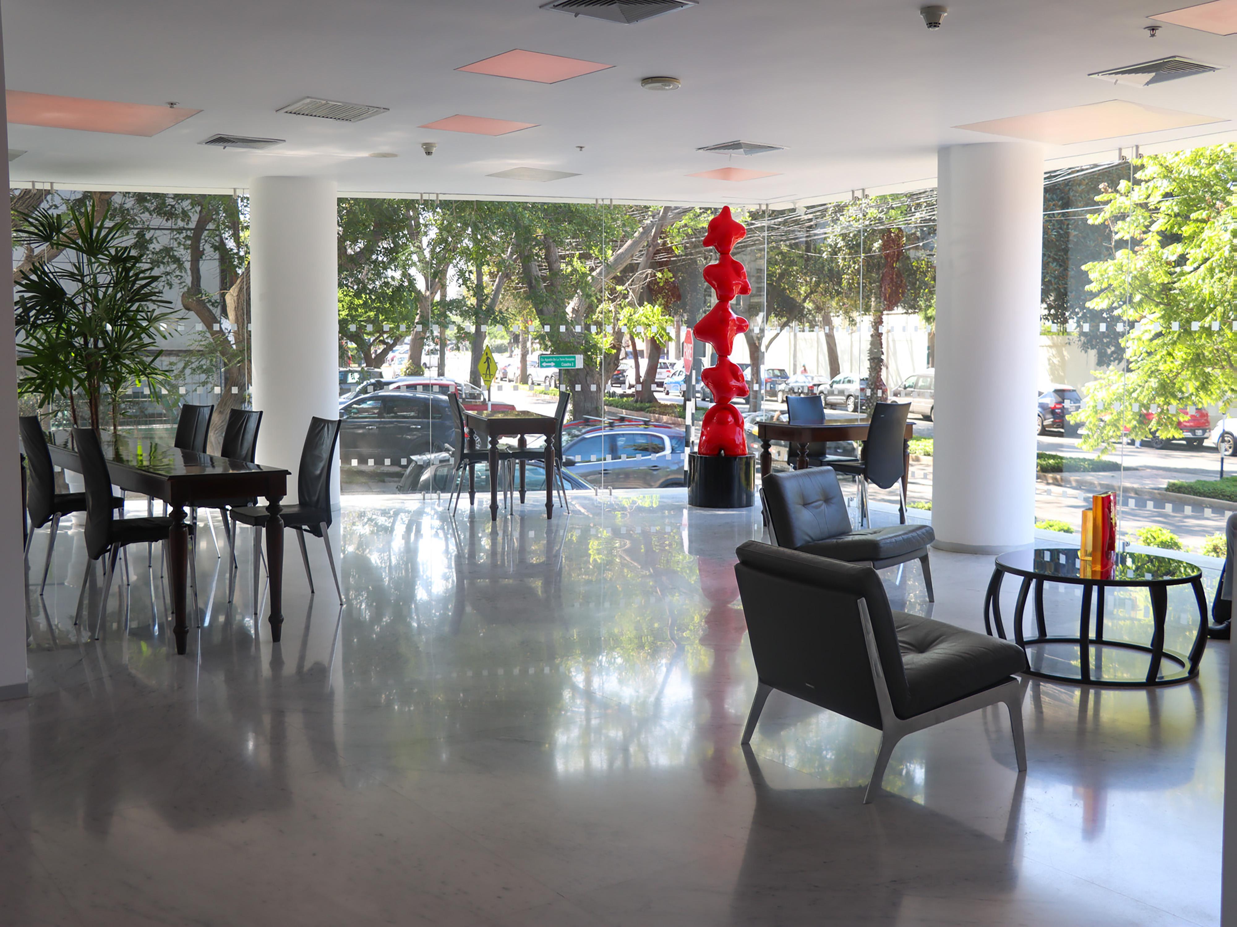 Vista Lobby NM Lima Hotel