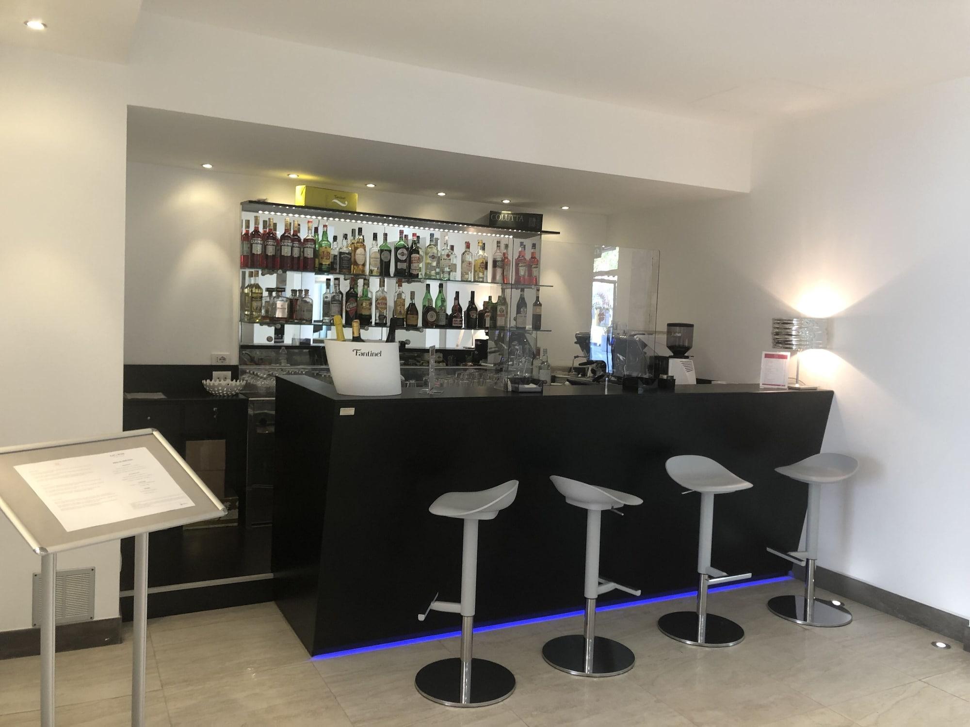 Bar/Salón Hotel Lugano Torretta