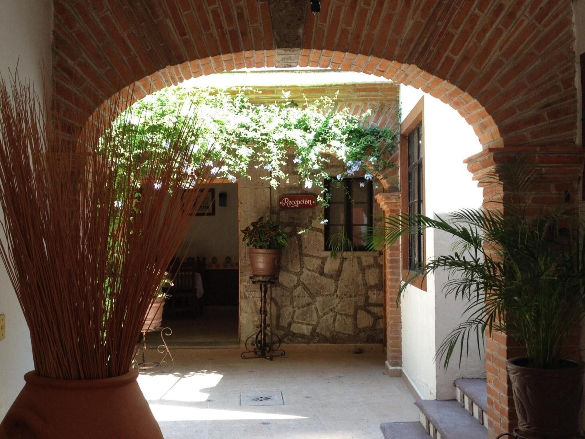 Vista Exterior Hotel Casa de Vino