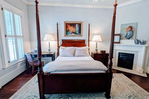 Alojamiento - The Putnam Room at The Town House Inn