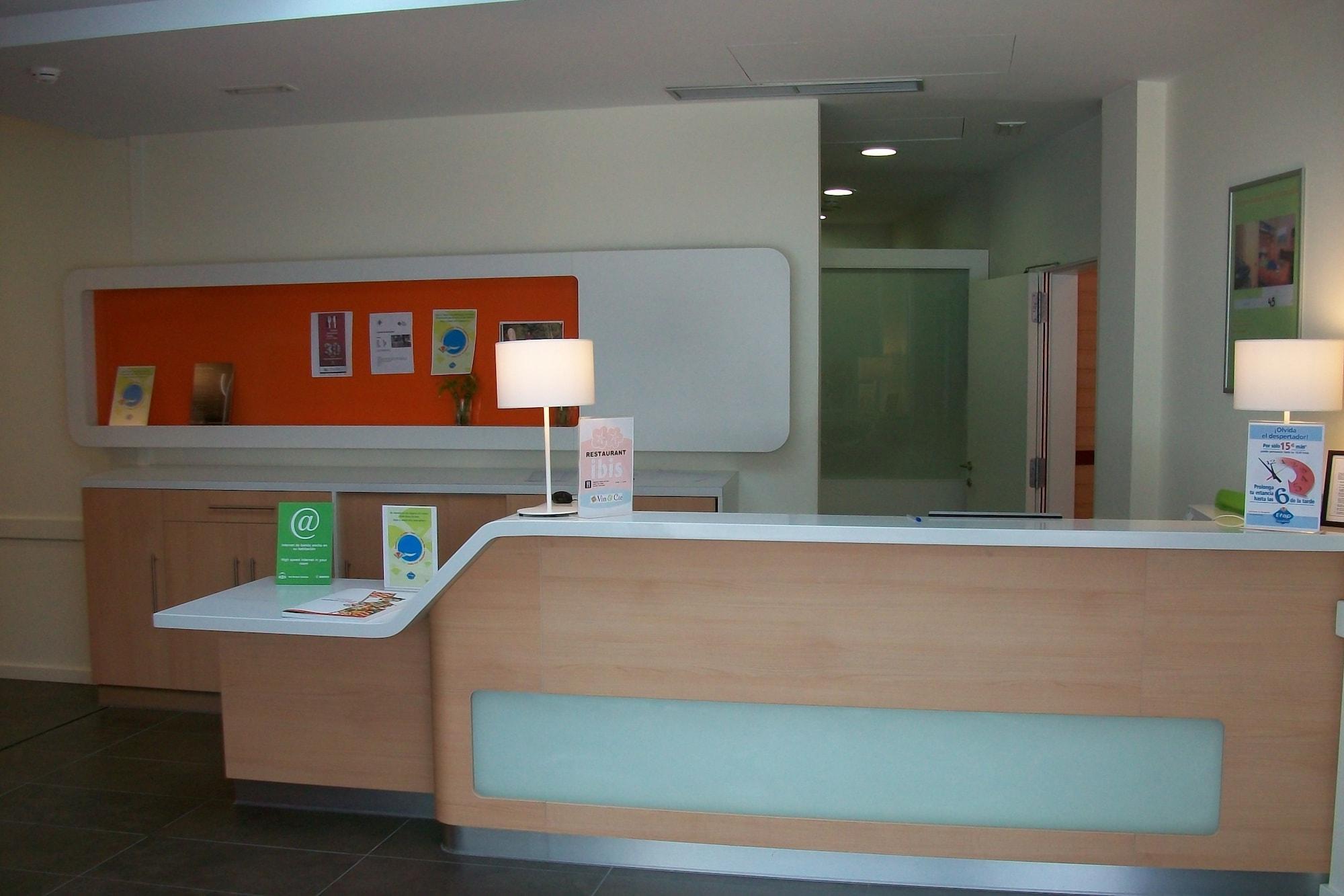 Vista Lobby ibis budget Girona Costa Brava