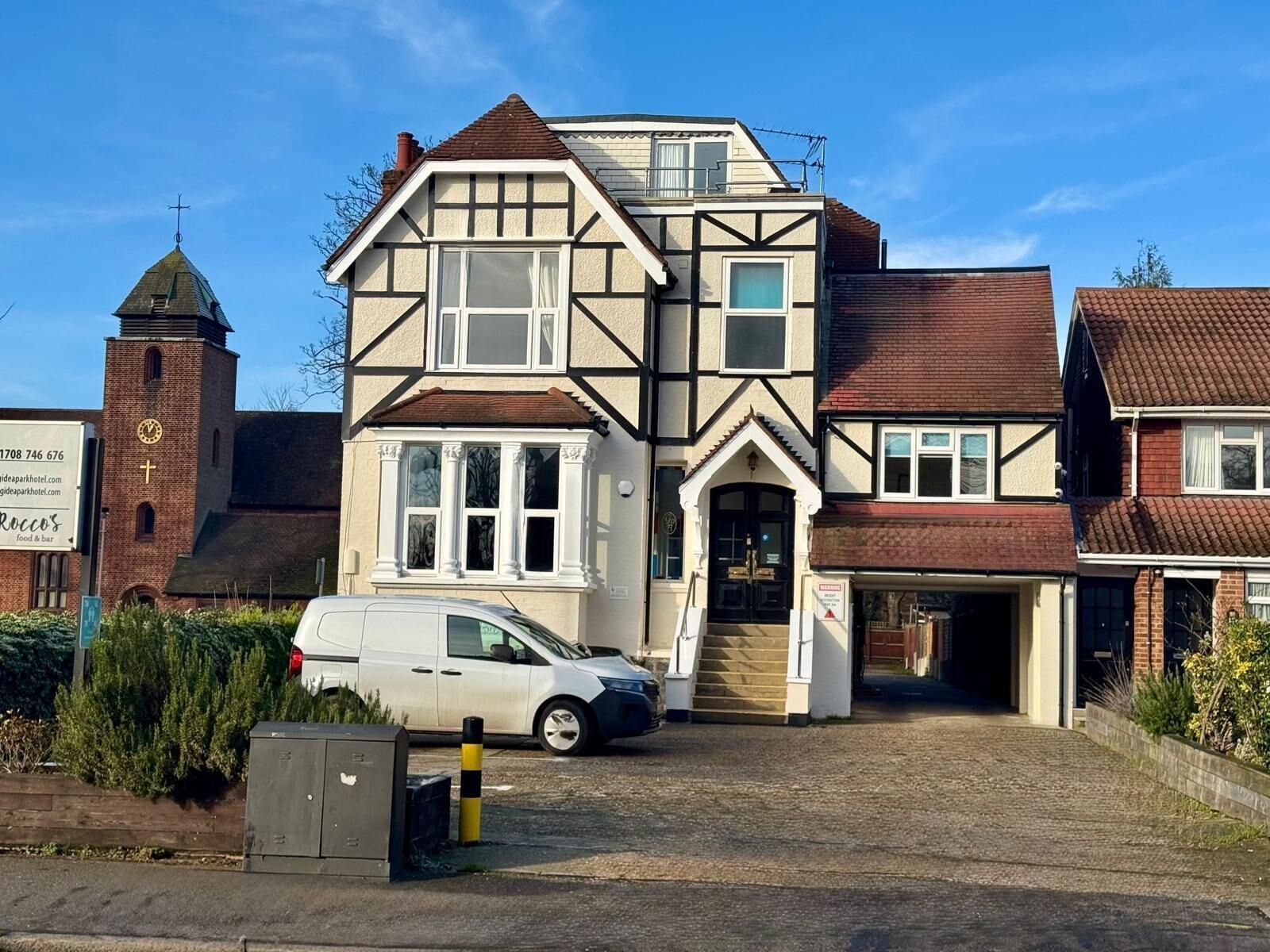Vista Exterior Gidea Park Hotel