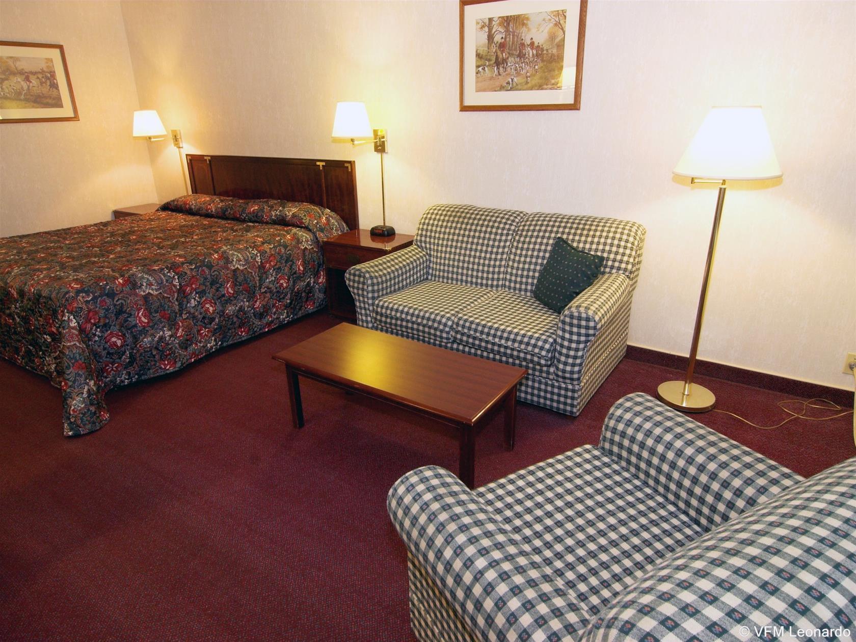 Vista Exterior SureStay Hotel by Best Western Summersville
