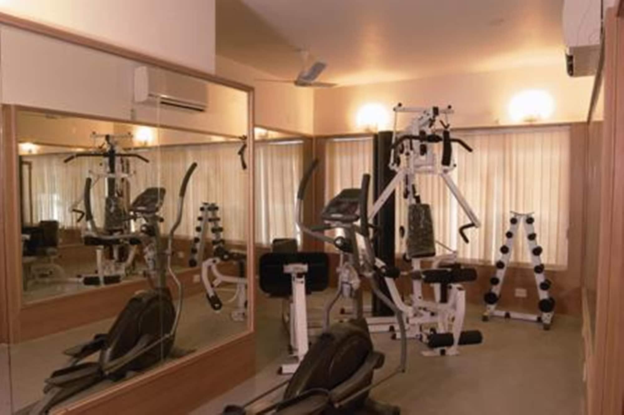 Gimnasio Tristar Service Apartments