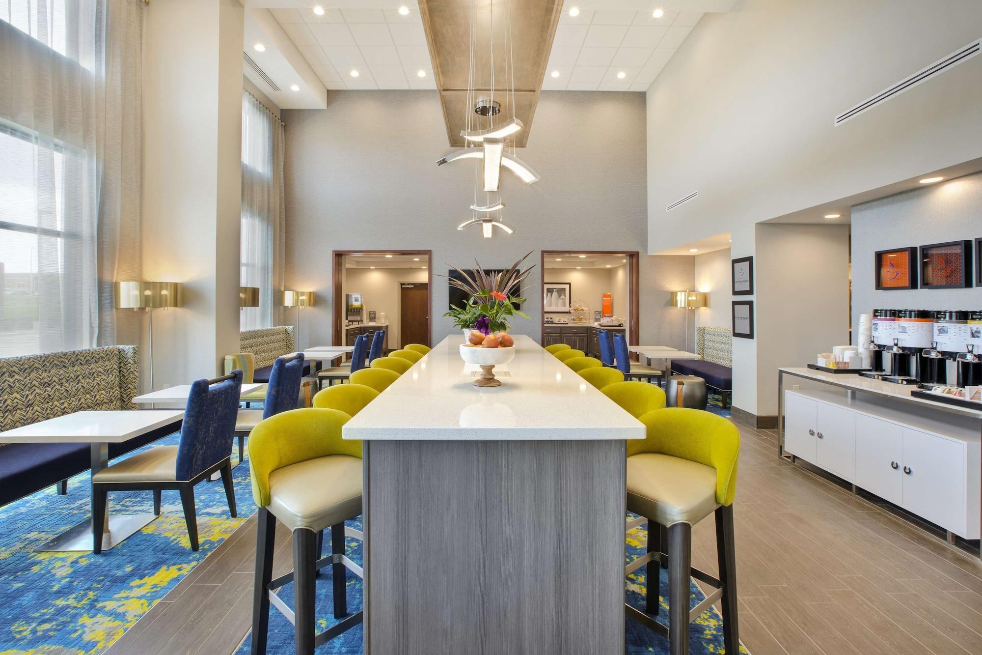 Vista Lobby Hampton Inn & Suites Southwest/Sioux Falls
