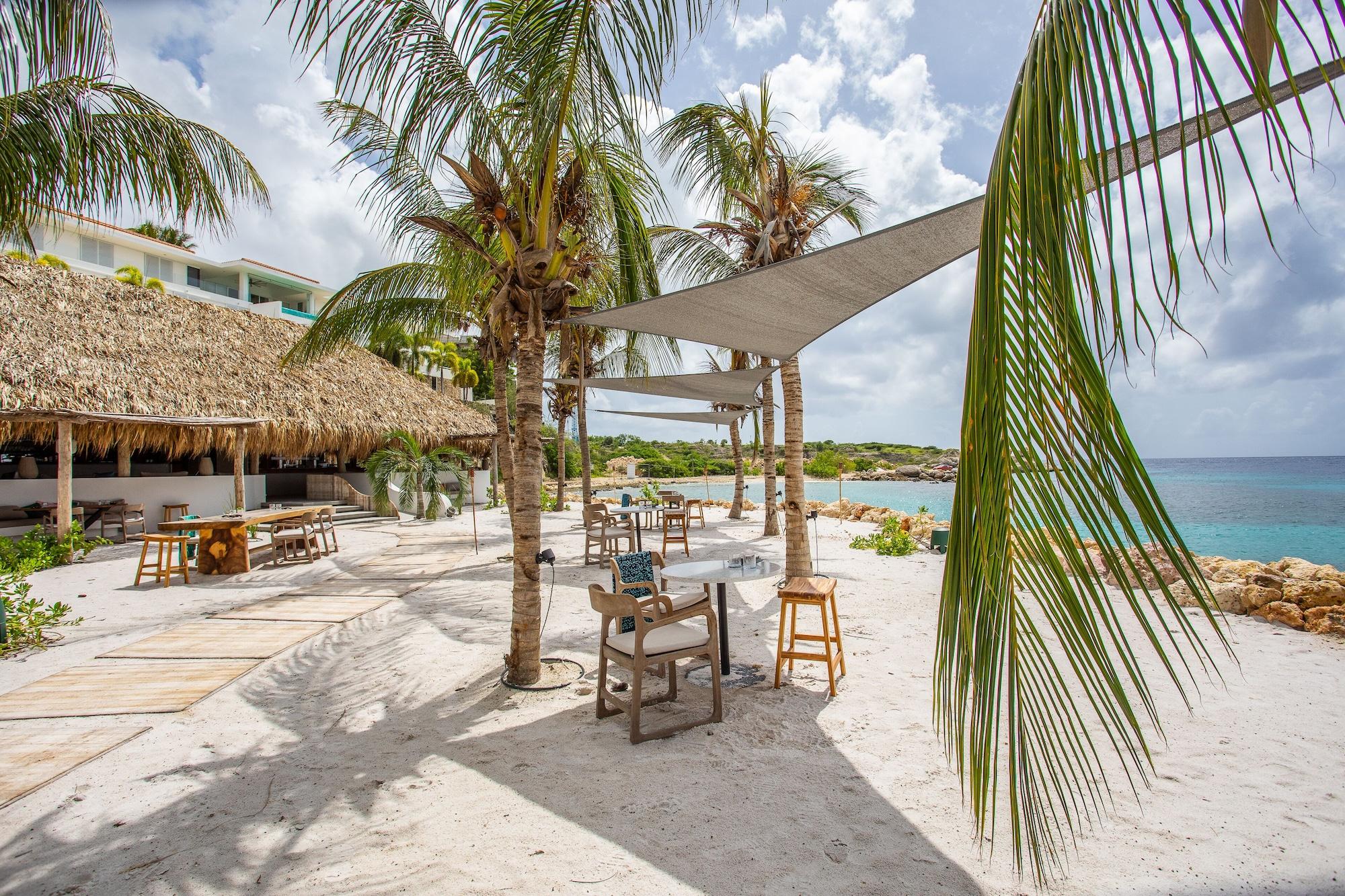 Restaurant Blue Bay Beach Apartments