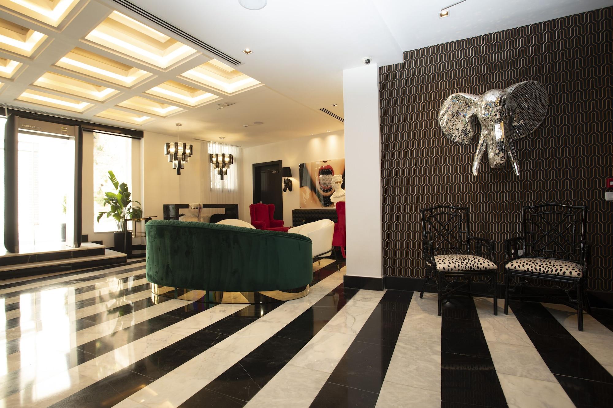Vista Lobby Hotel Philosophy