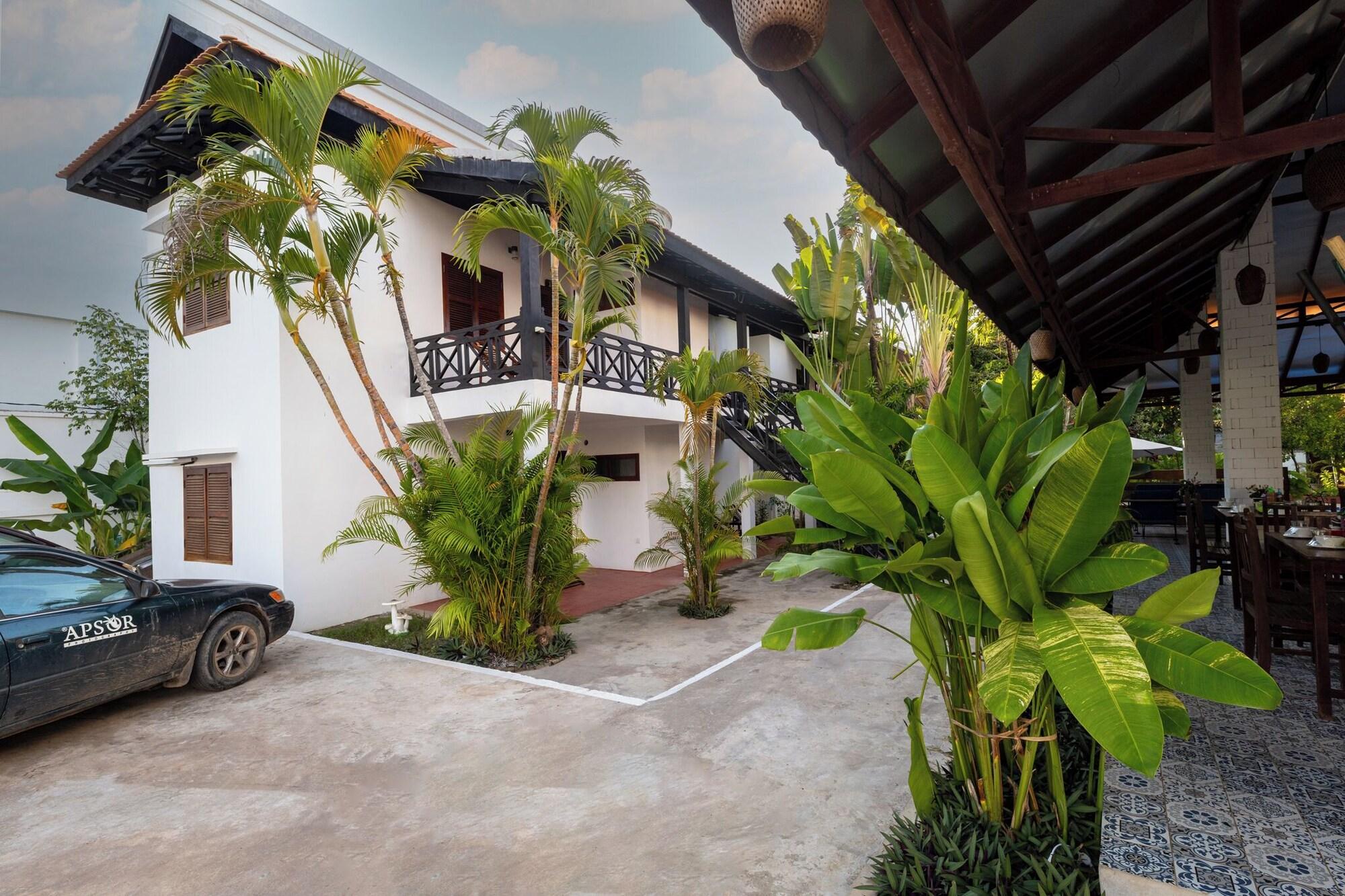 Vista Exterior Angkor Green Boutique