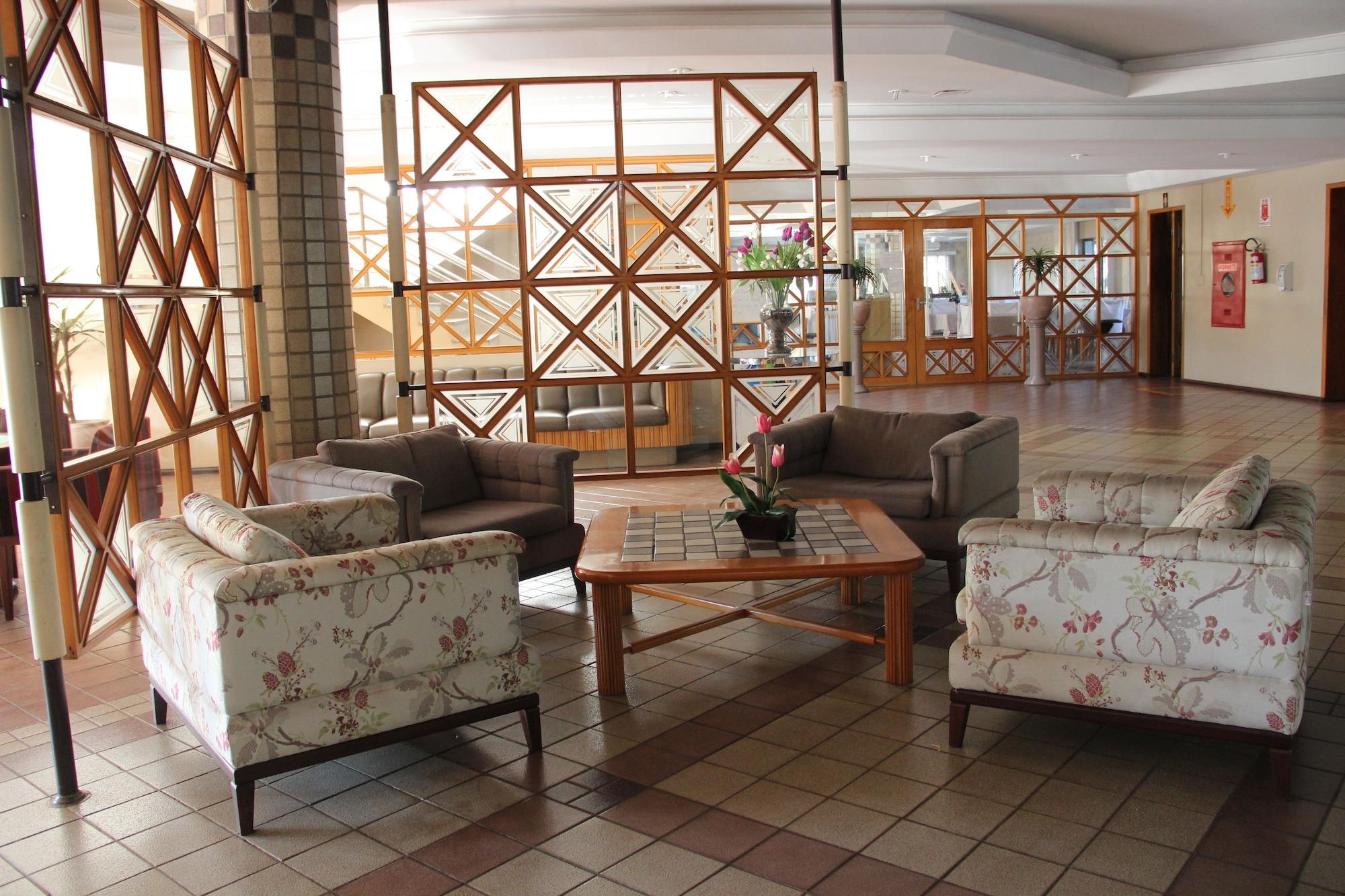 Vista Lobby Muffato Plaza Hotel