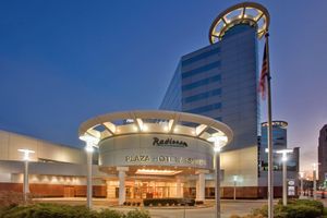 Alojamiento - Radisson Plaza Hotel at Kalamazoo Center