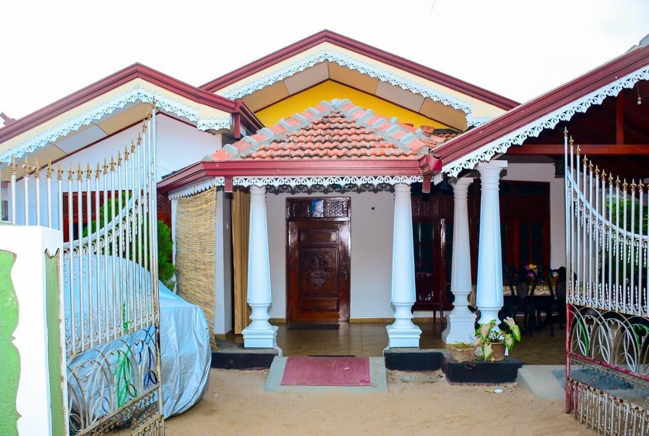 Varios Lakshmi Family Villa
