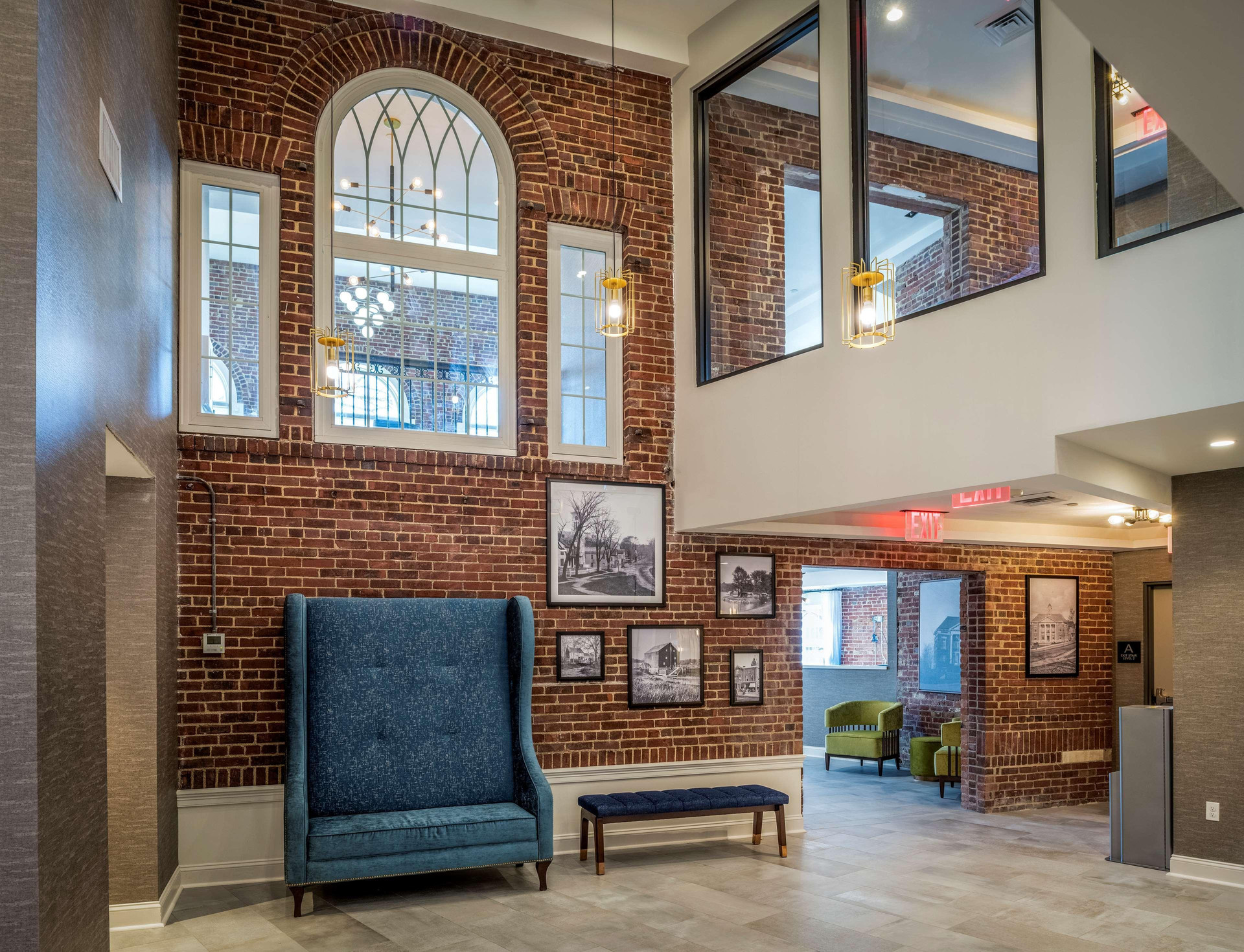 Vista Lobby Hampton Inn & Suites Huntington Downtown