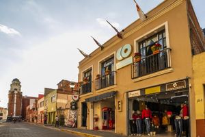 Alojamiento - OYO Hotel Boutique Las Campanas