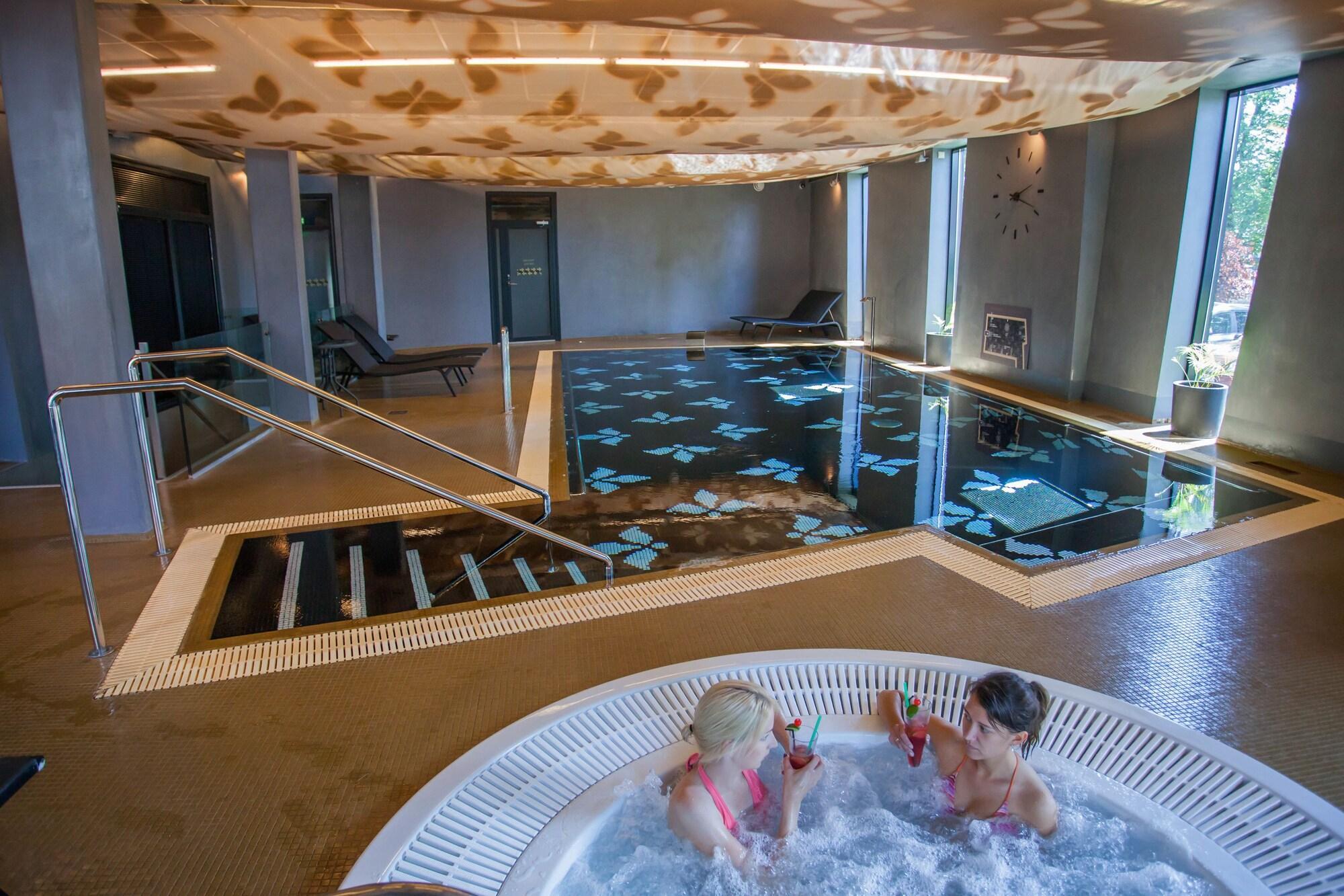 Instalaciones Recreativas Arensburg Boutique Hotel & Spa