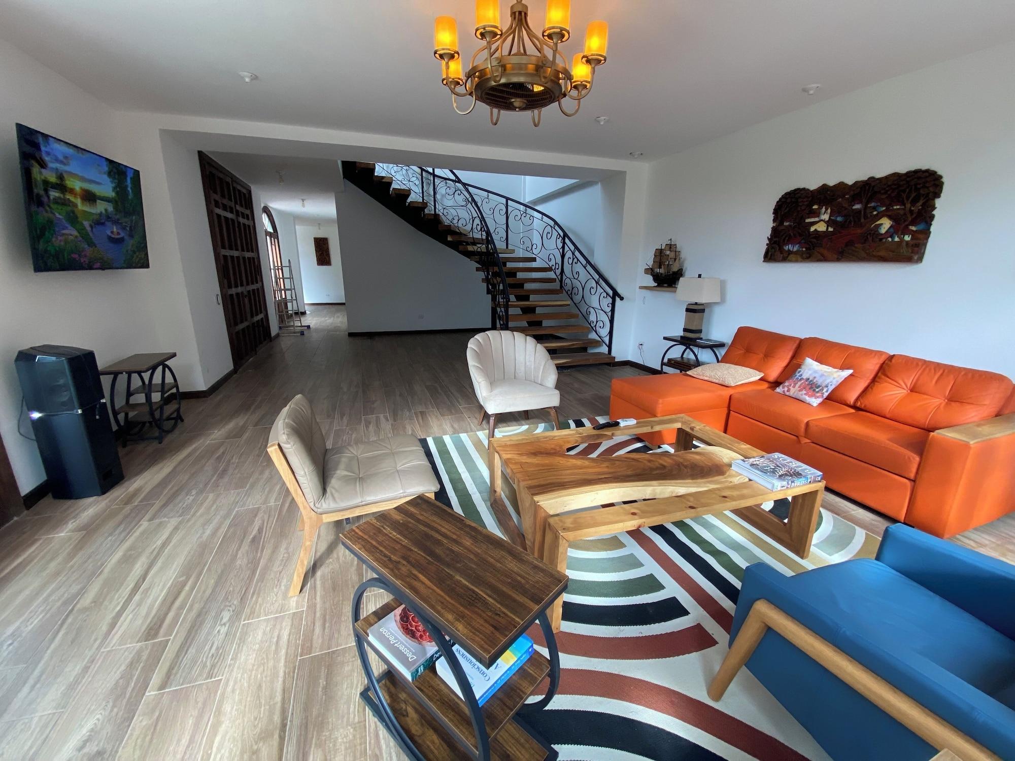 Comodidades del Alojamiento Casa Colonial Maria Elena