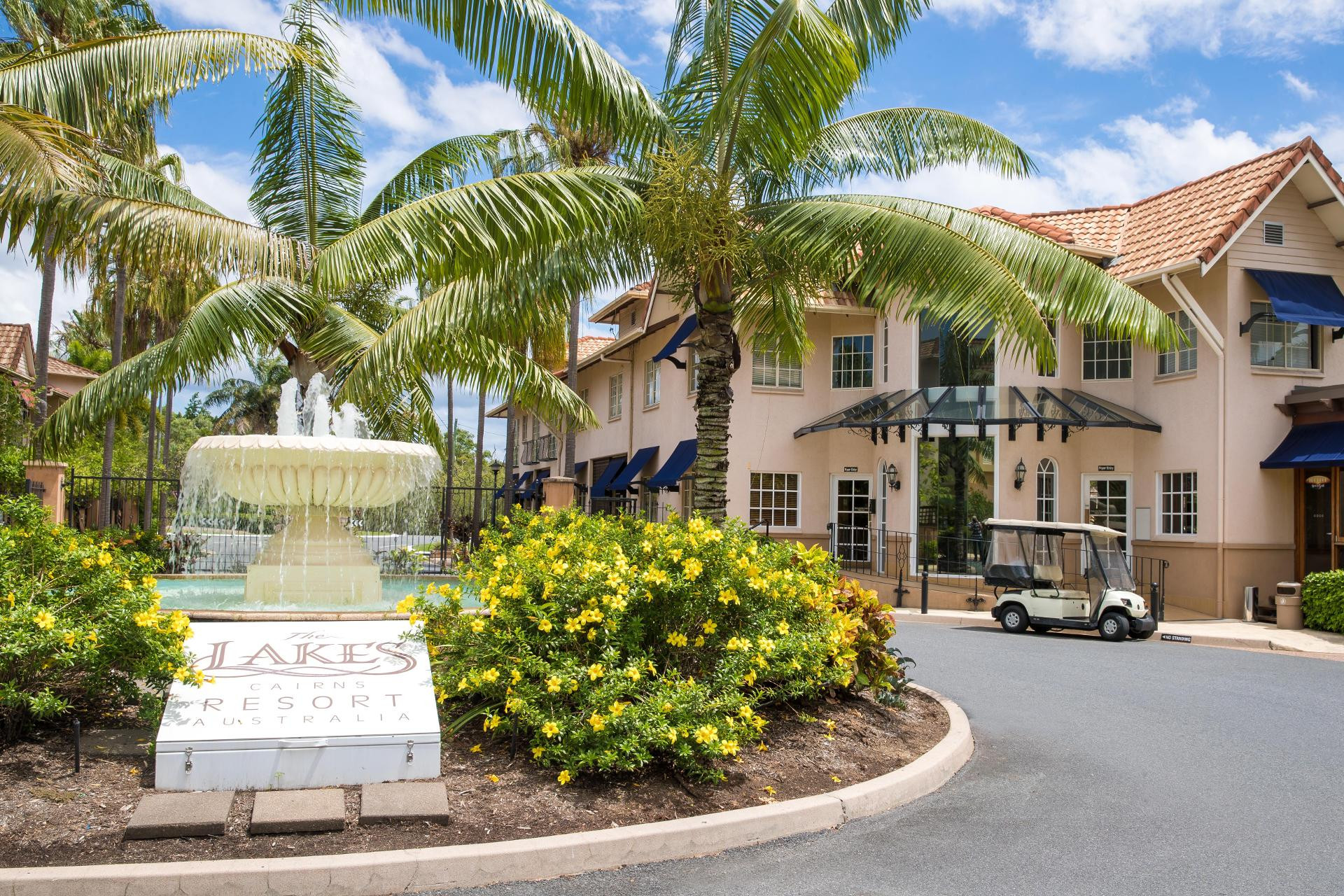Vista Exterior The Lakes Resort Cairns