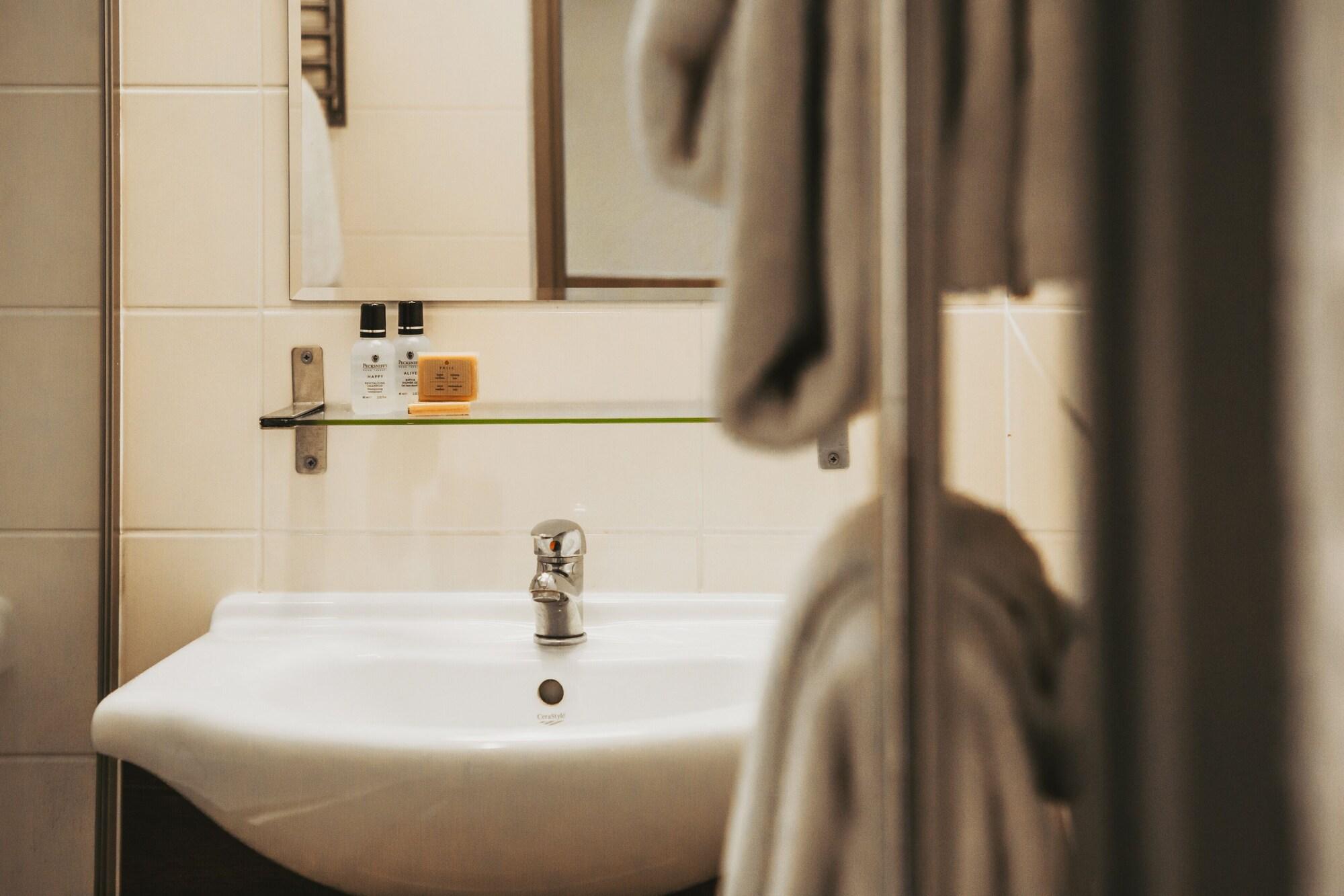 Equipamiento de Habitación Hôtel Les Grangettes