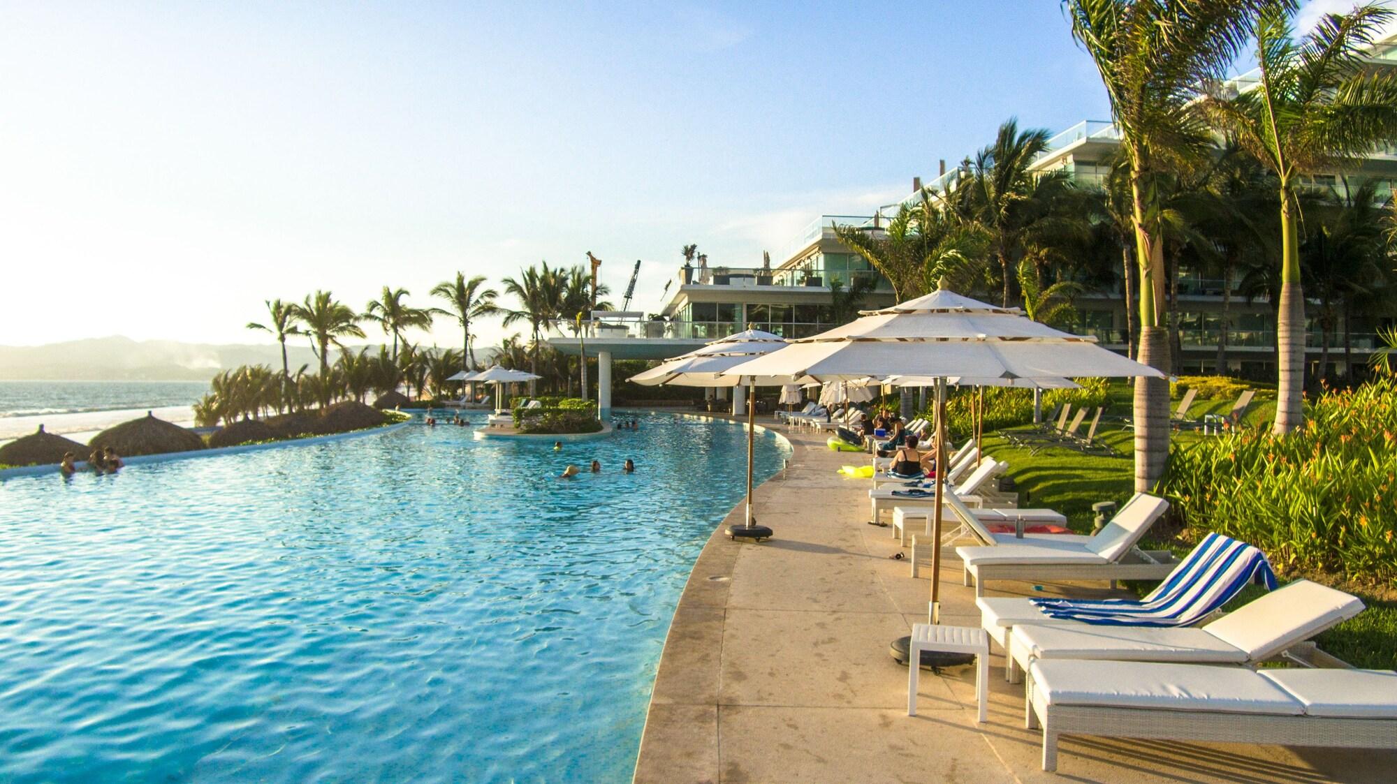 Vista Piscina Peninsula Nuevo Vallarta