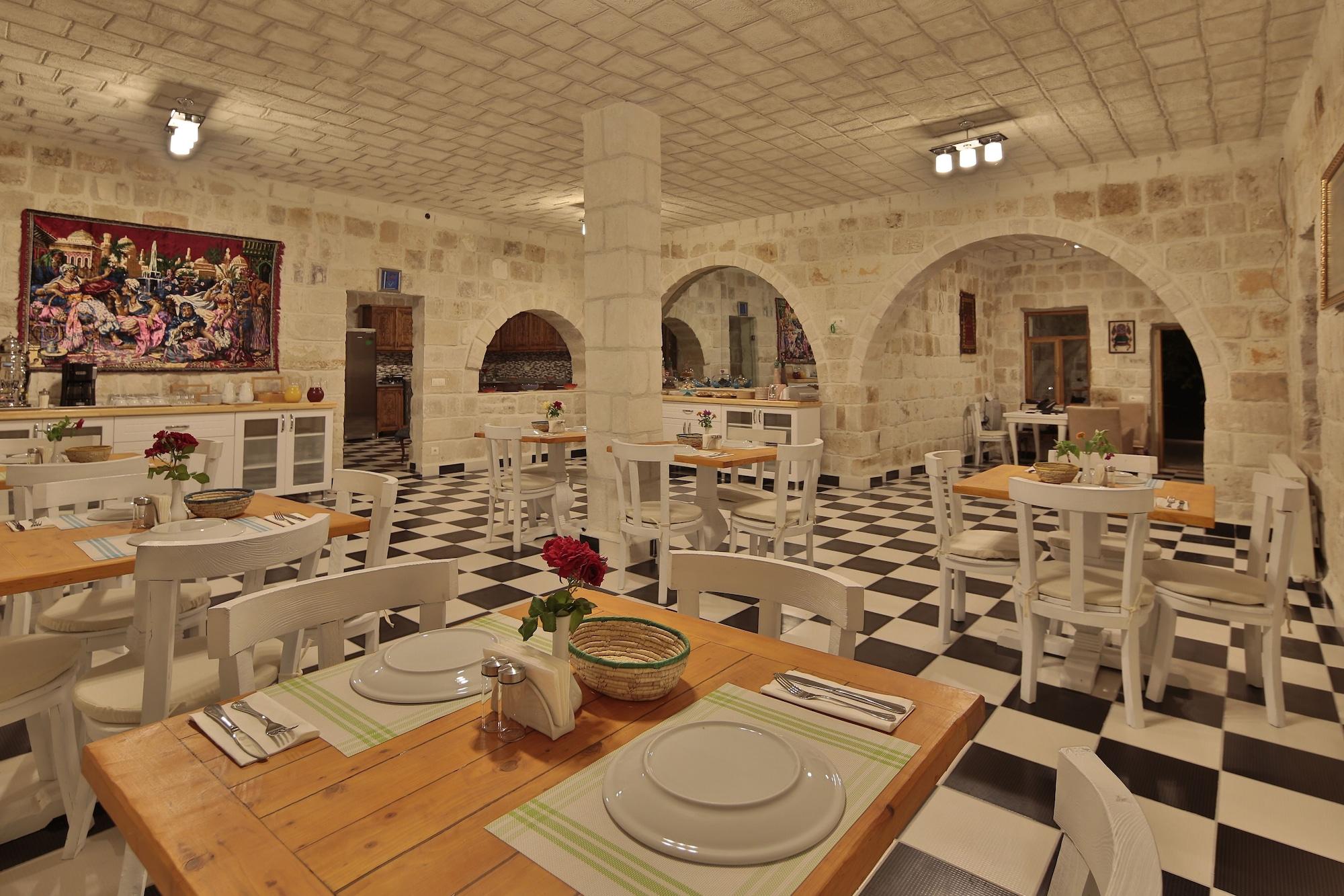 Restaurant Jacob's Cave Suites