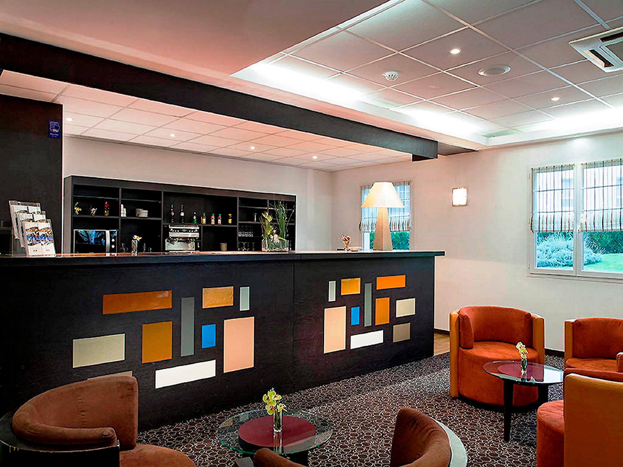 Vista Exterior B&B HOTEL Saint-Maur Créteil