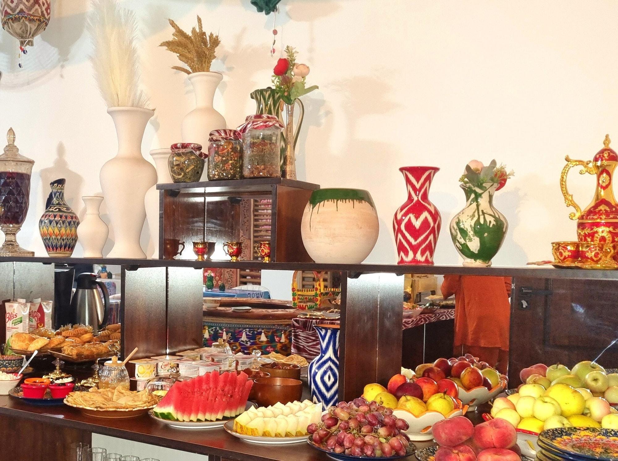 Restaurant Oasis al Khiva Boutique Hotel Inside Citadel