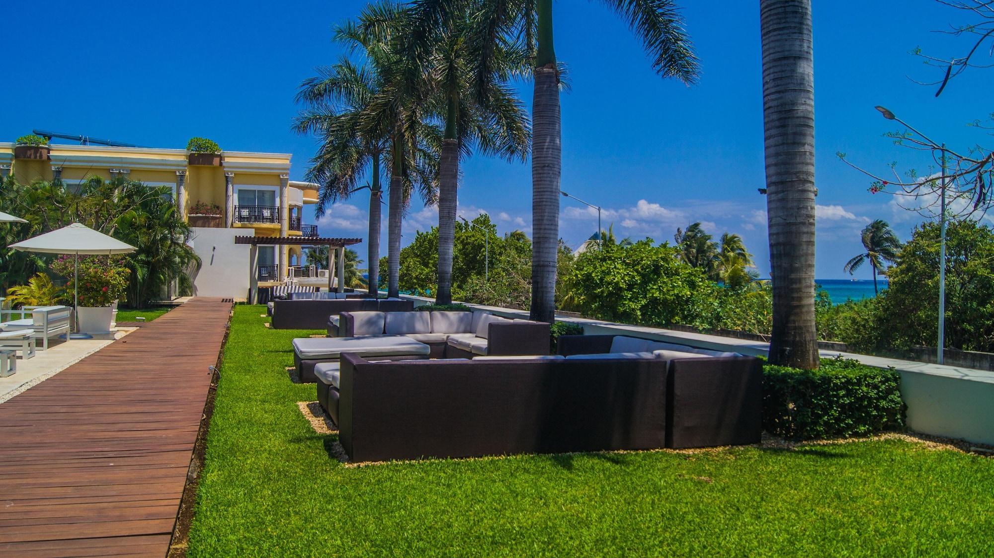 Vista Exterior Luxury Condos at Magia