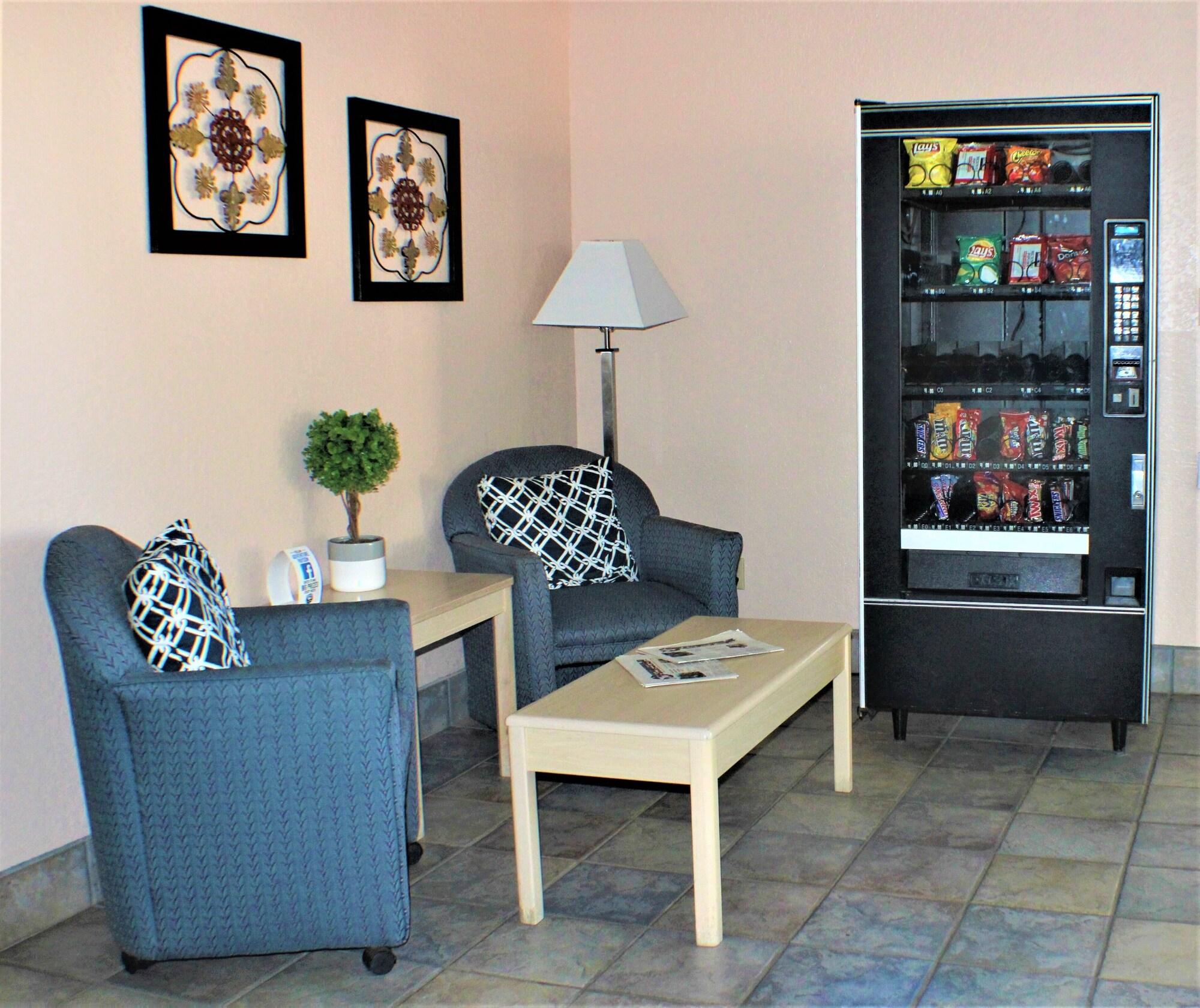 Vista Lobby Knights Inn Payson