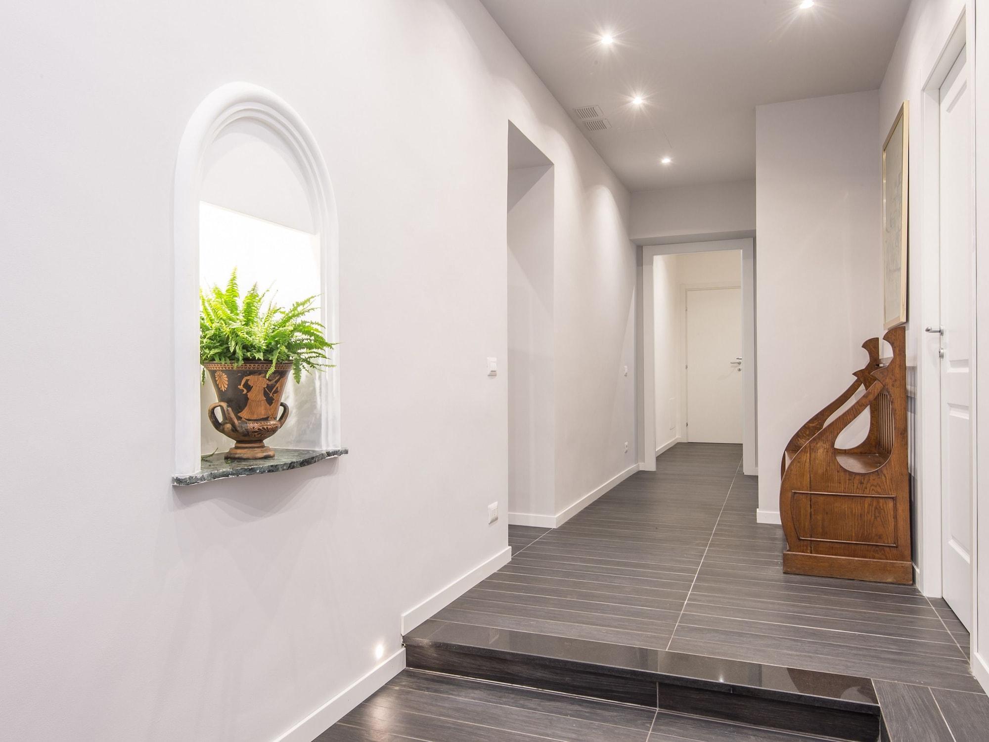 Vista Lobby Vatican City Suites by Hili