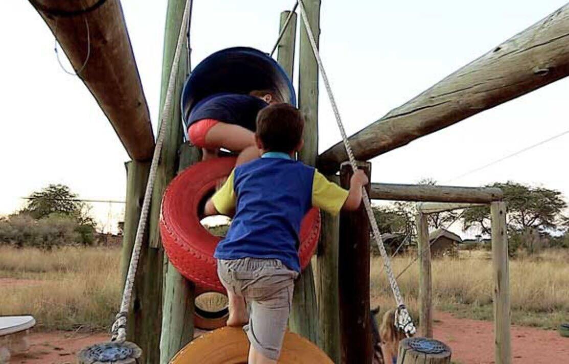 Instalaciones Recreativas West Nest Lodge