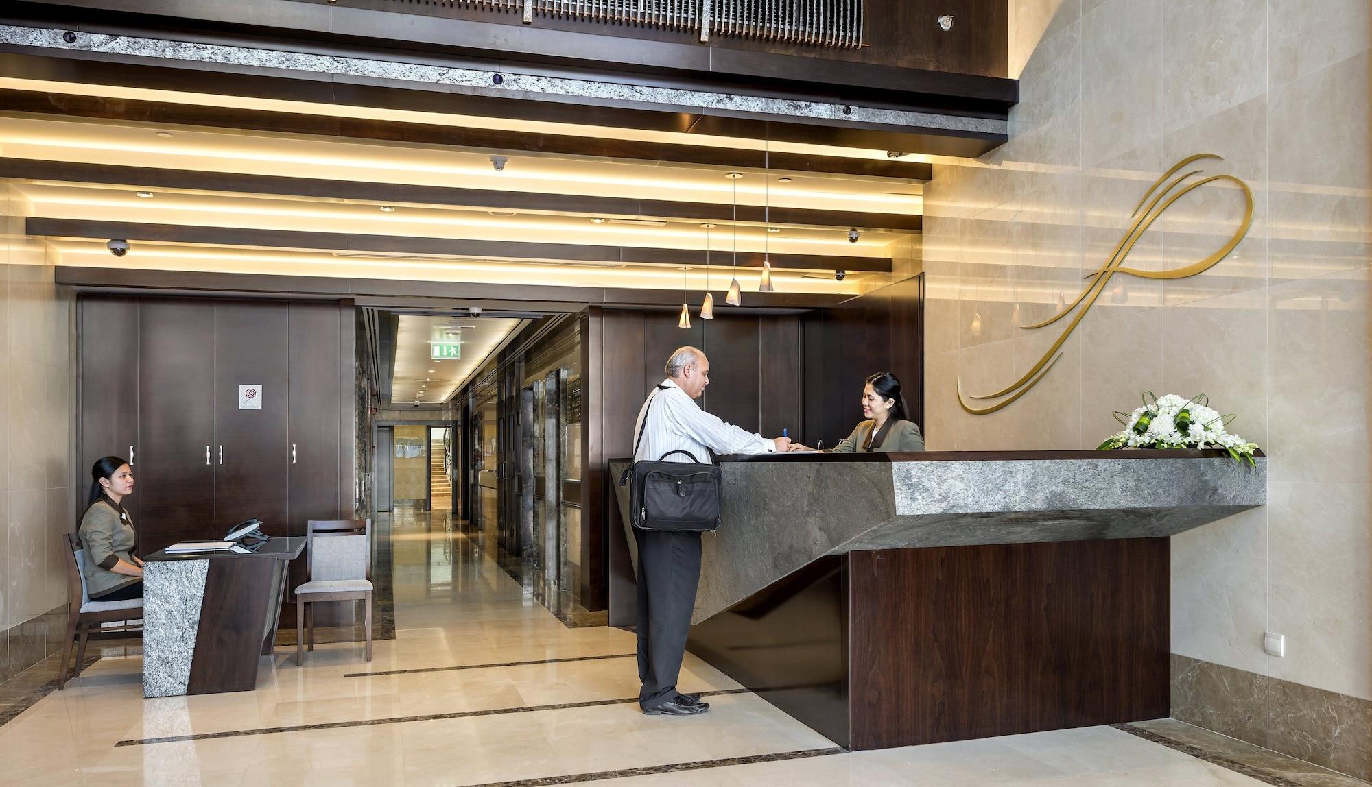 Vista Lobby City Première Marina Hotel Apartments