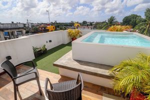 Alquiler Vacacional - Suite “the roof-top” Private pool on the roof top, grill, TV, fridge, sink.