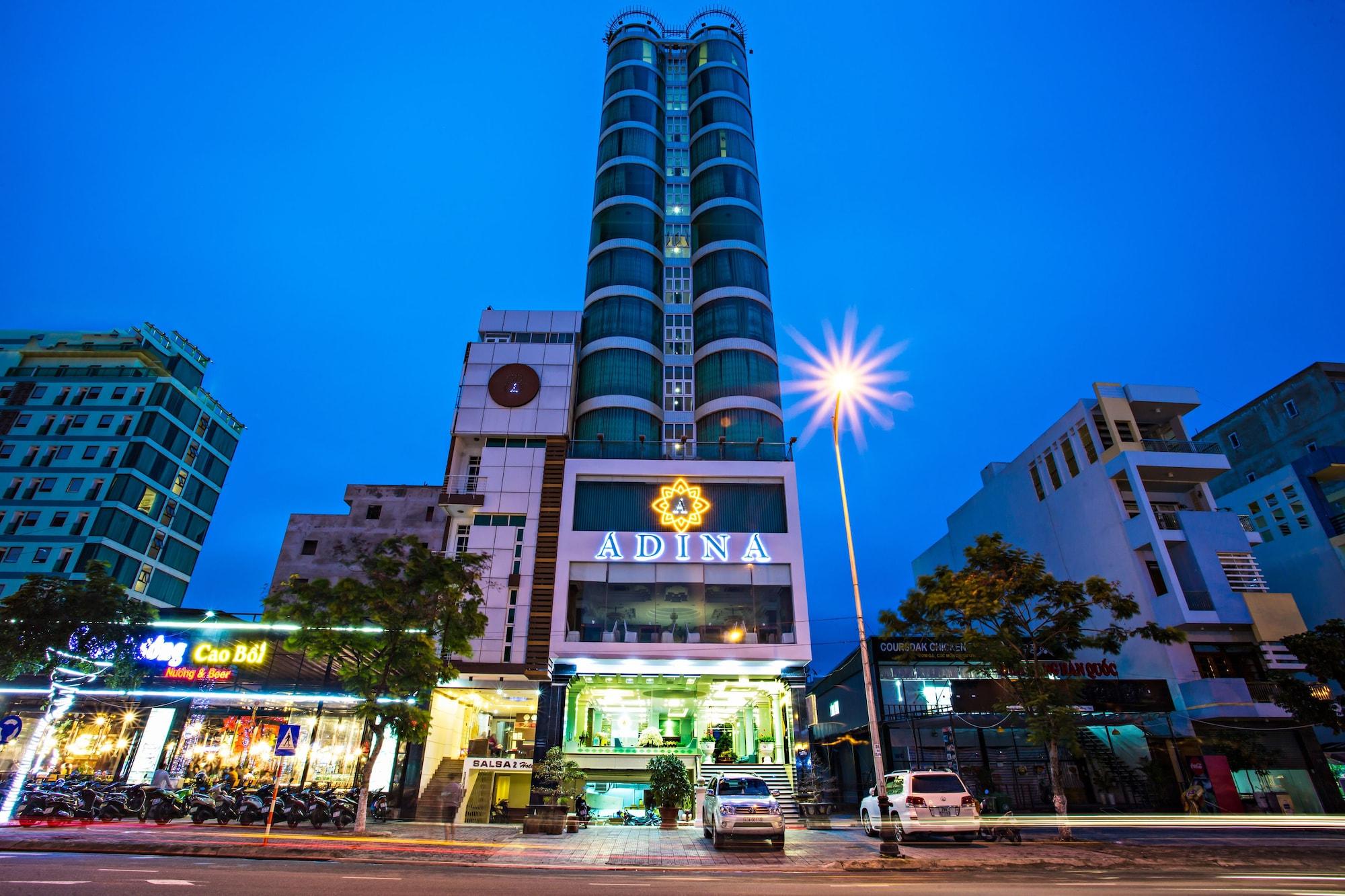 Vista Exterior Adina Hotel