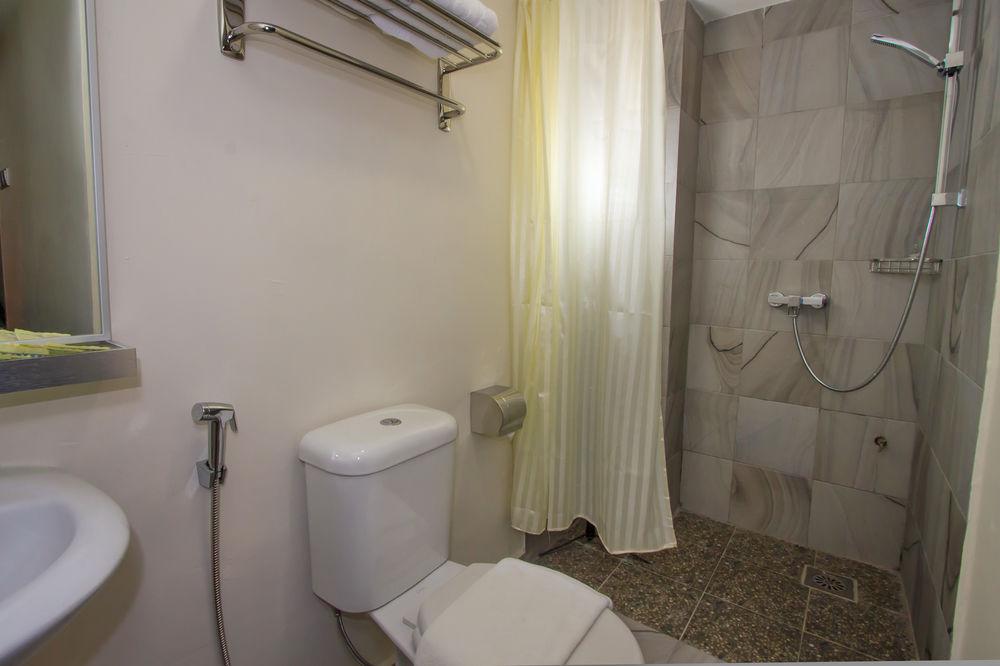 Equipamiento de Habitación Baguss Hotel and Serviced Apartment