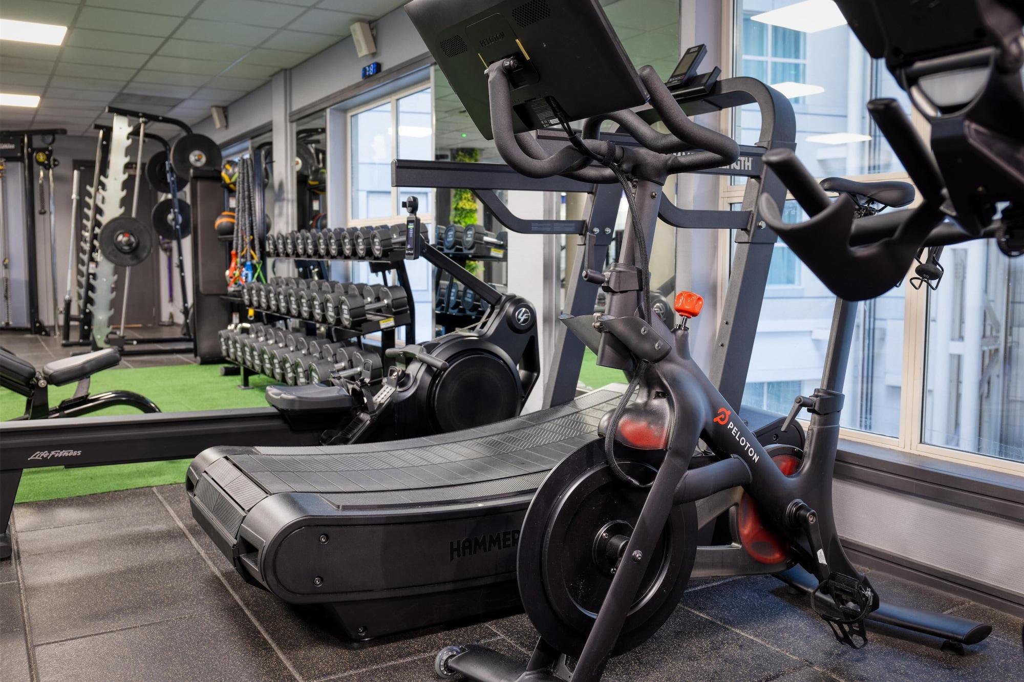 Gimnasio Hilton Cardiff