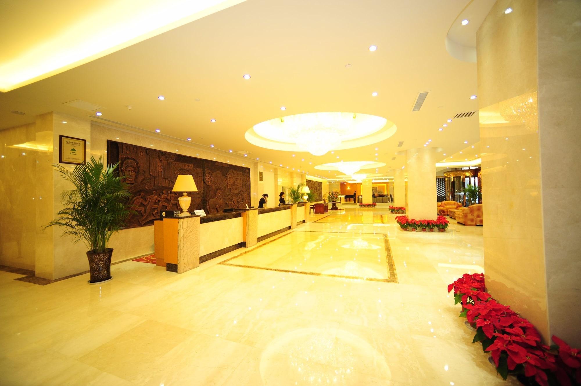 Vista Lobby Aurum International Hotel
