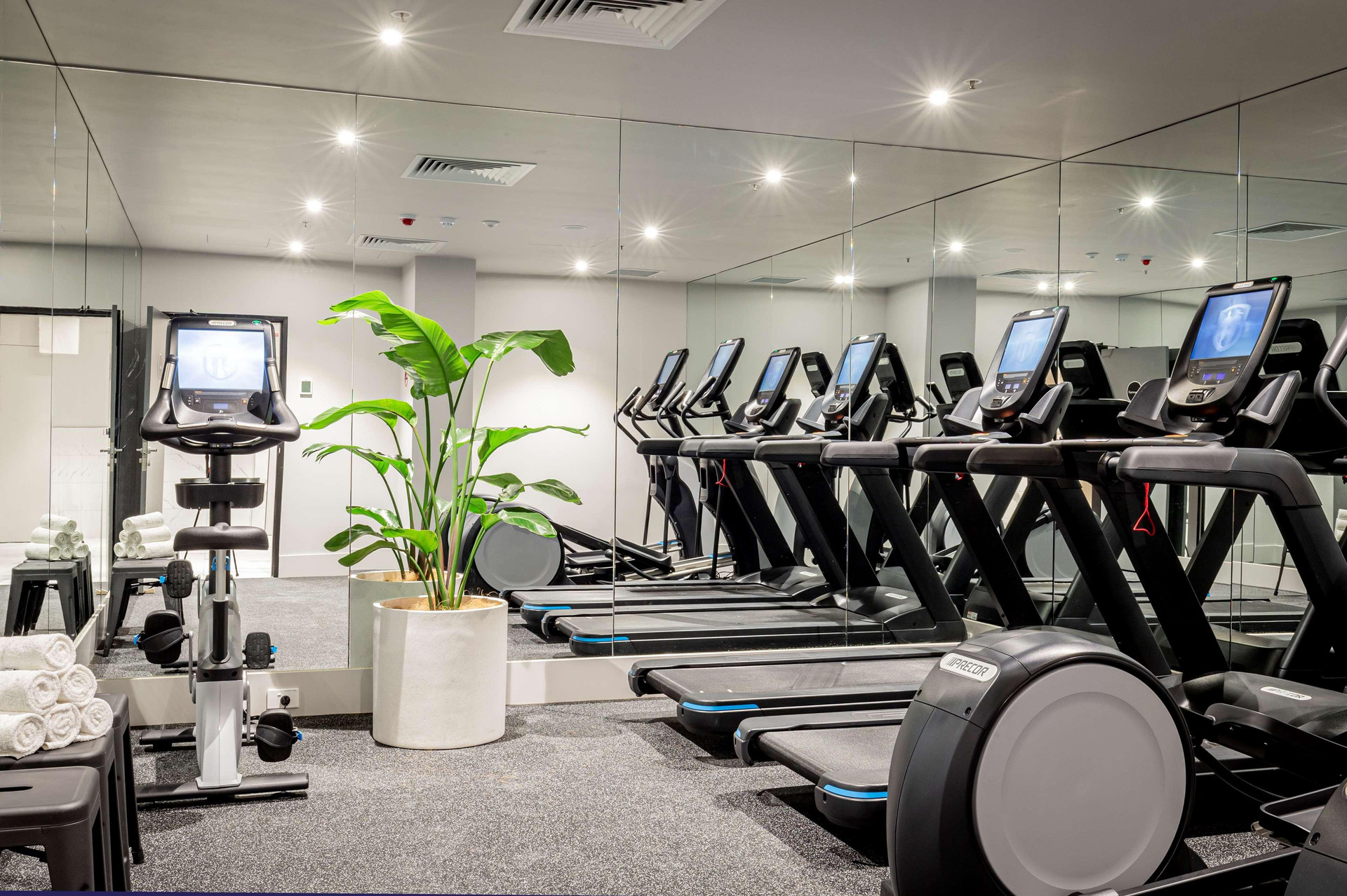 Instalaciones Recreativas Brady Hotels Jones Lane