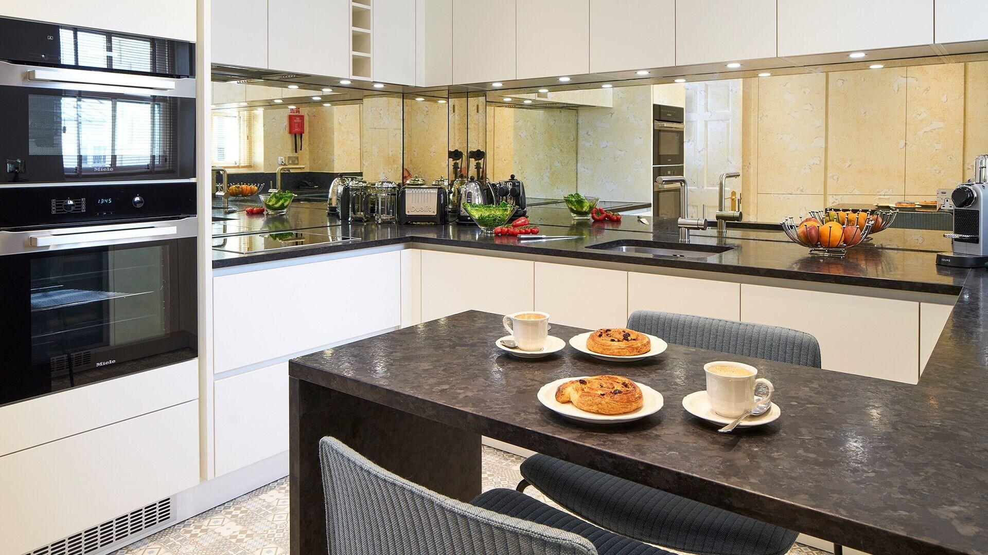 Equipamiento de Habitación Cheval Hyde Park Gate