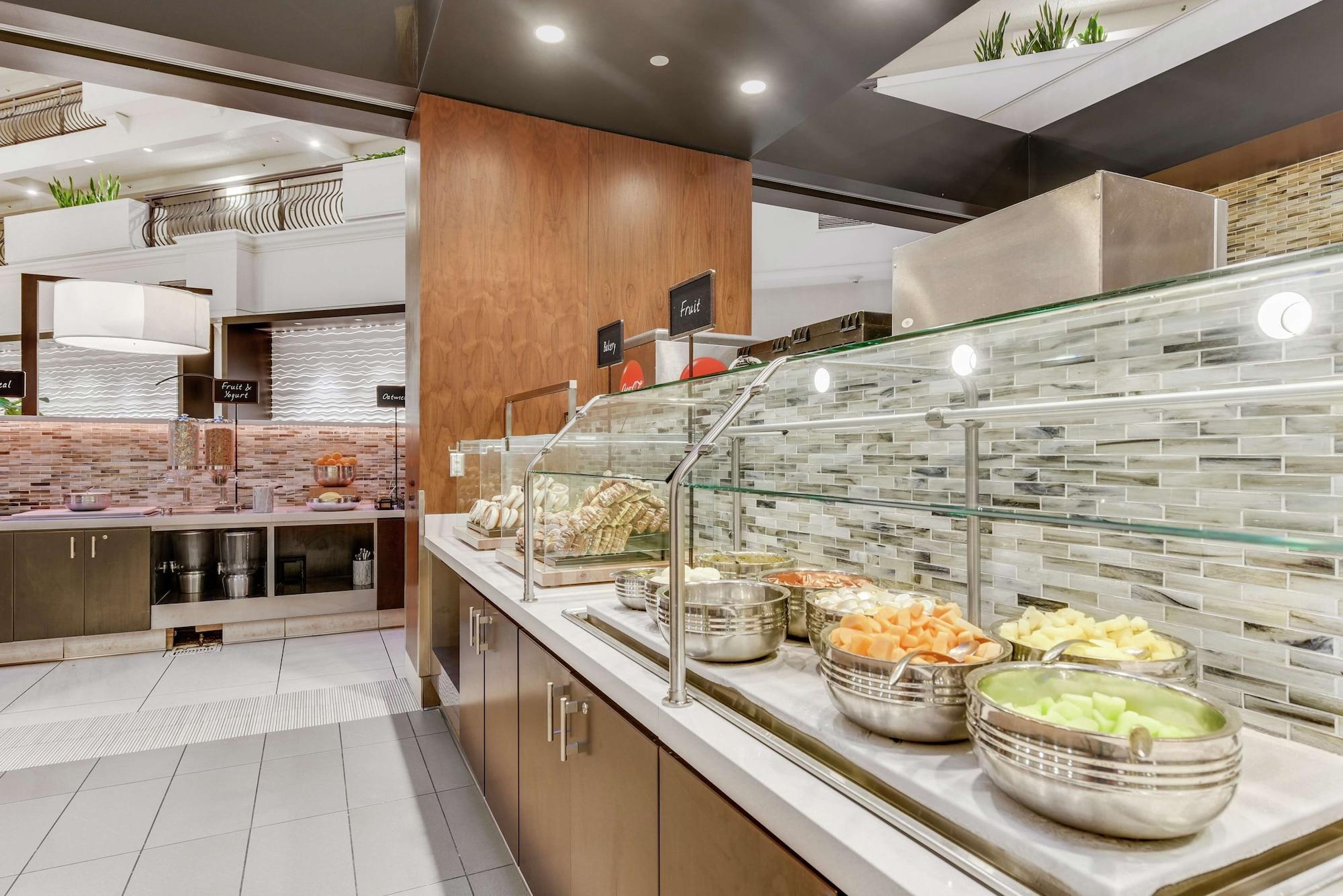 Restaurant Embassy Suites by Hilton Anaheim Orange