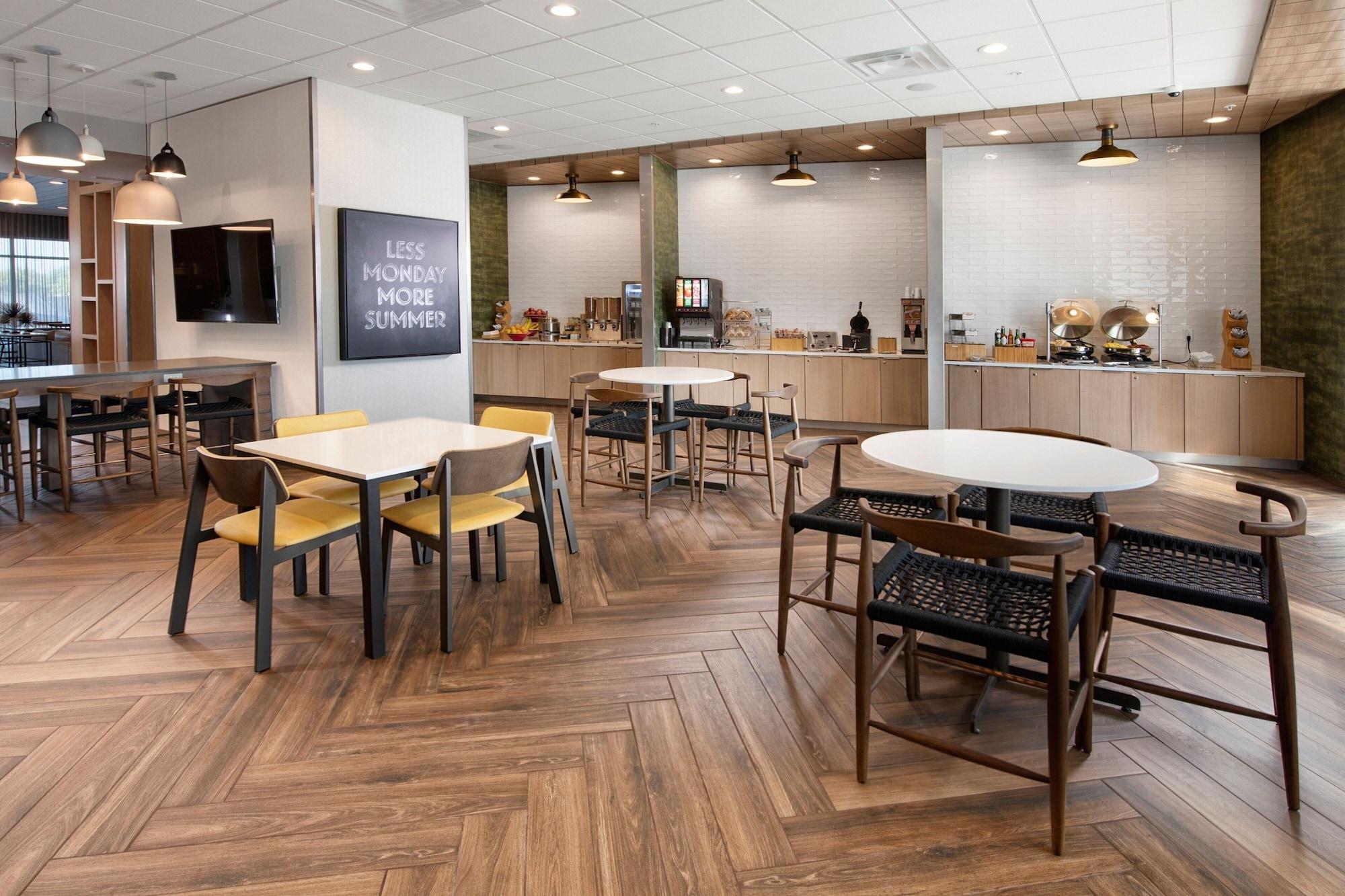 Restaurant Fairfield Inn and Suites Dallas East