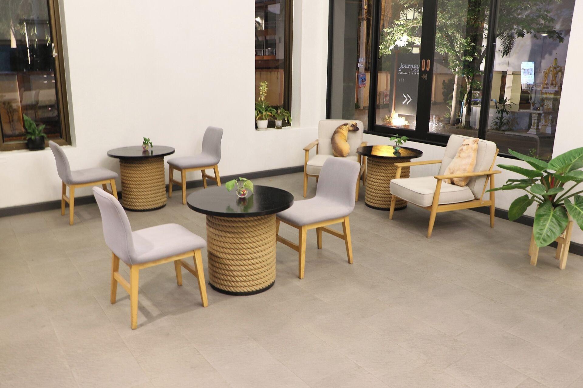 Vista Lobby Journeyhub Pattaya Central