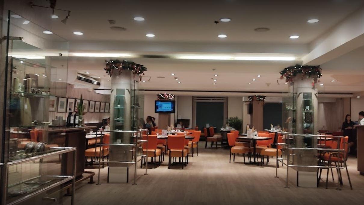 Restaurant Microtel By Wyndham Mall Of Asia