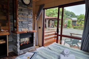 Arriendo temporal - Swiss-Kiwi Cottage inkl. Breakfast, Jacuzzi option.