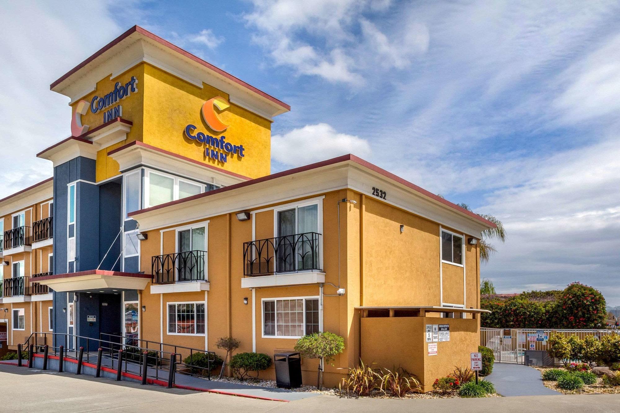 Vista Exterior Comfort Inn Castro Valley