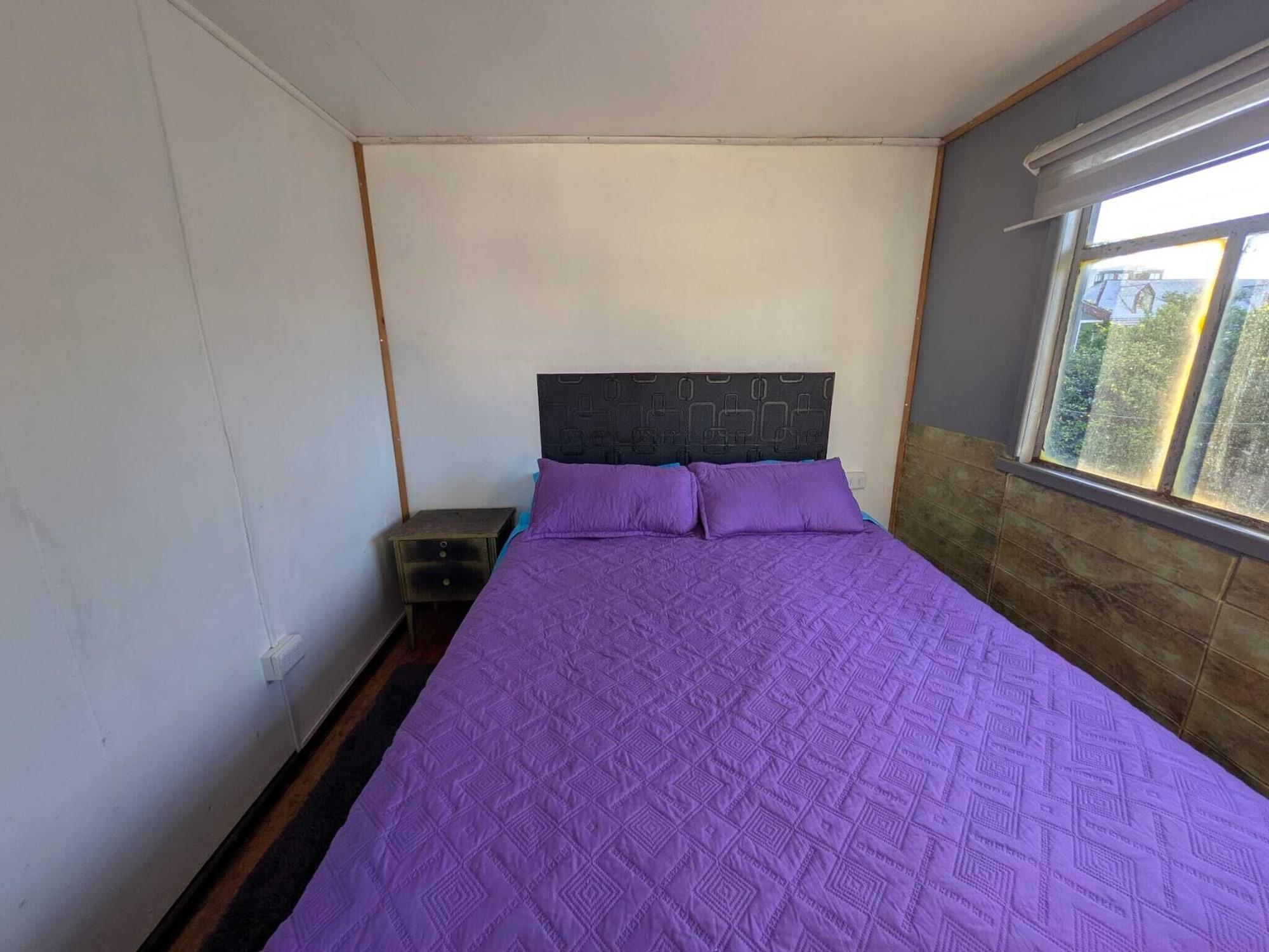Habitación hostel ink