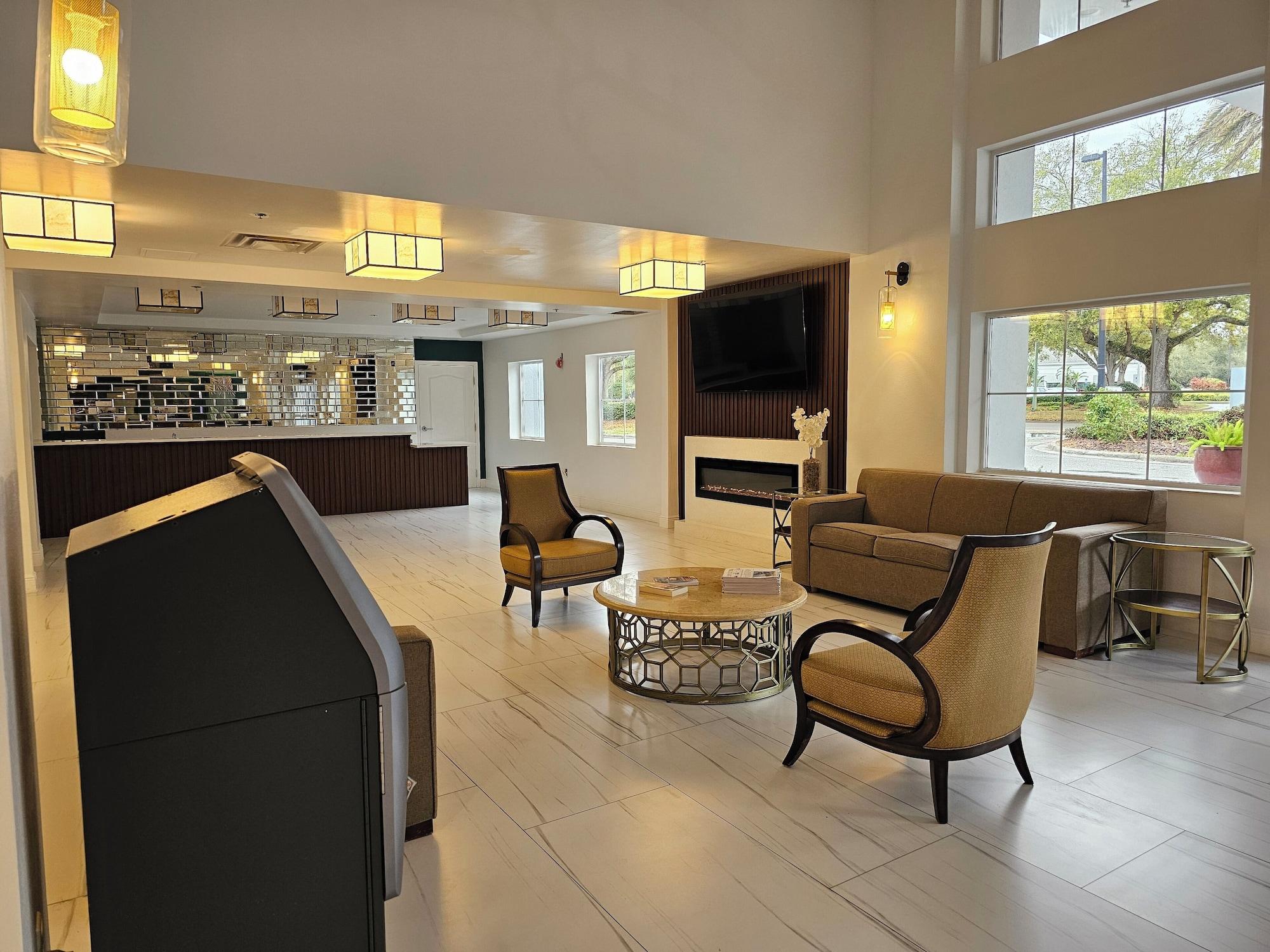 Vista Lobby Montreal Suites