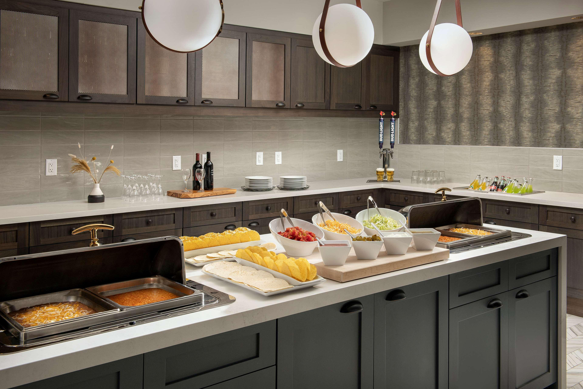Restaurant Homewood Suites By Hilton Louisville Airport